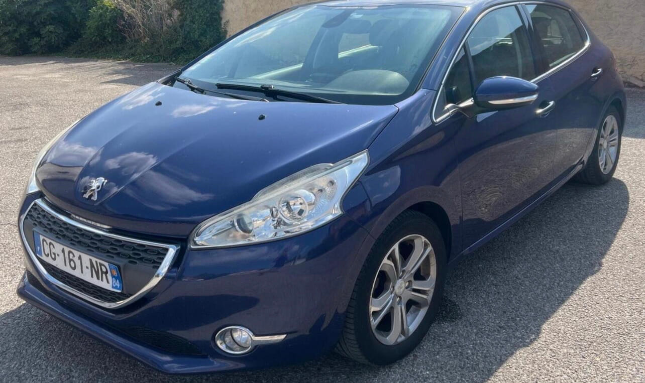 Peugeot 208, 2012, Diesel