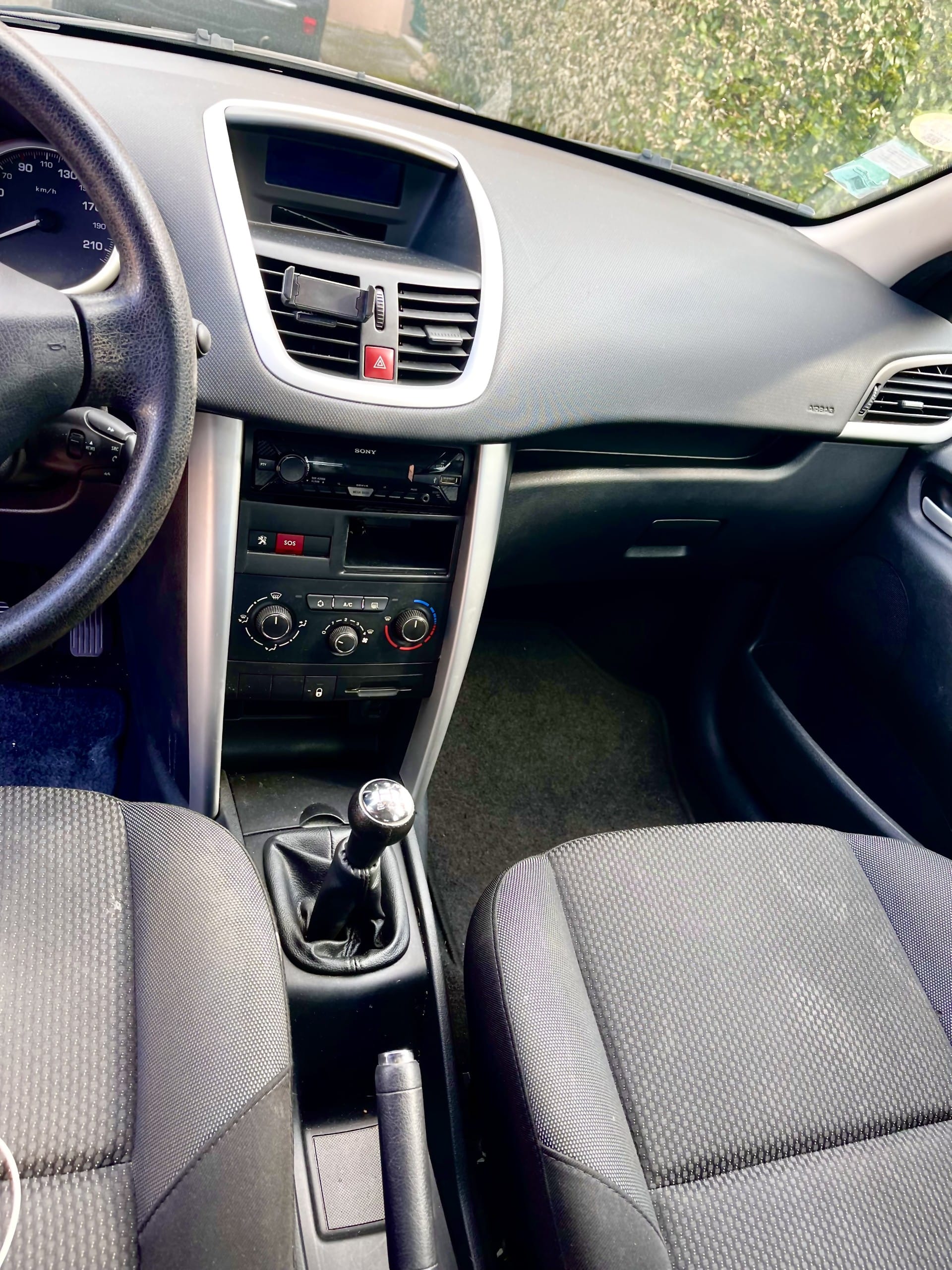 Peugeot 207 avec Régulateur de vitesse