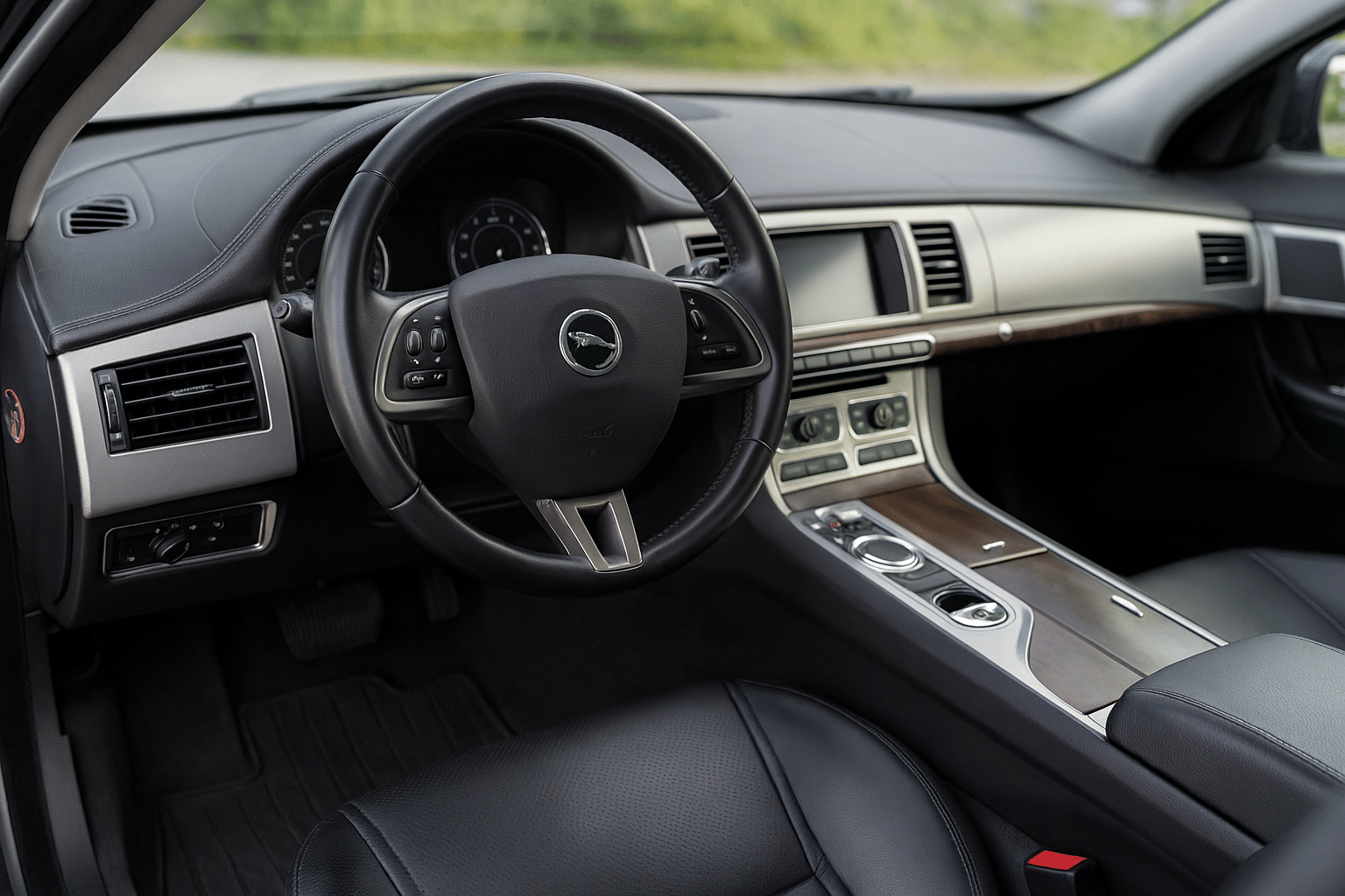 Jaguar XF 2.2 med Cruisekontroll