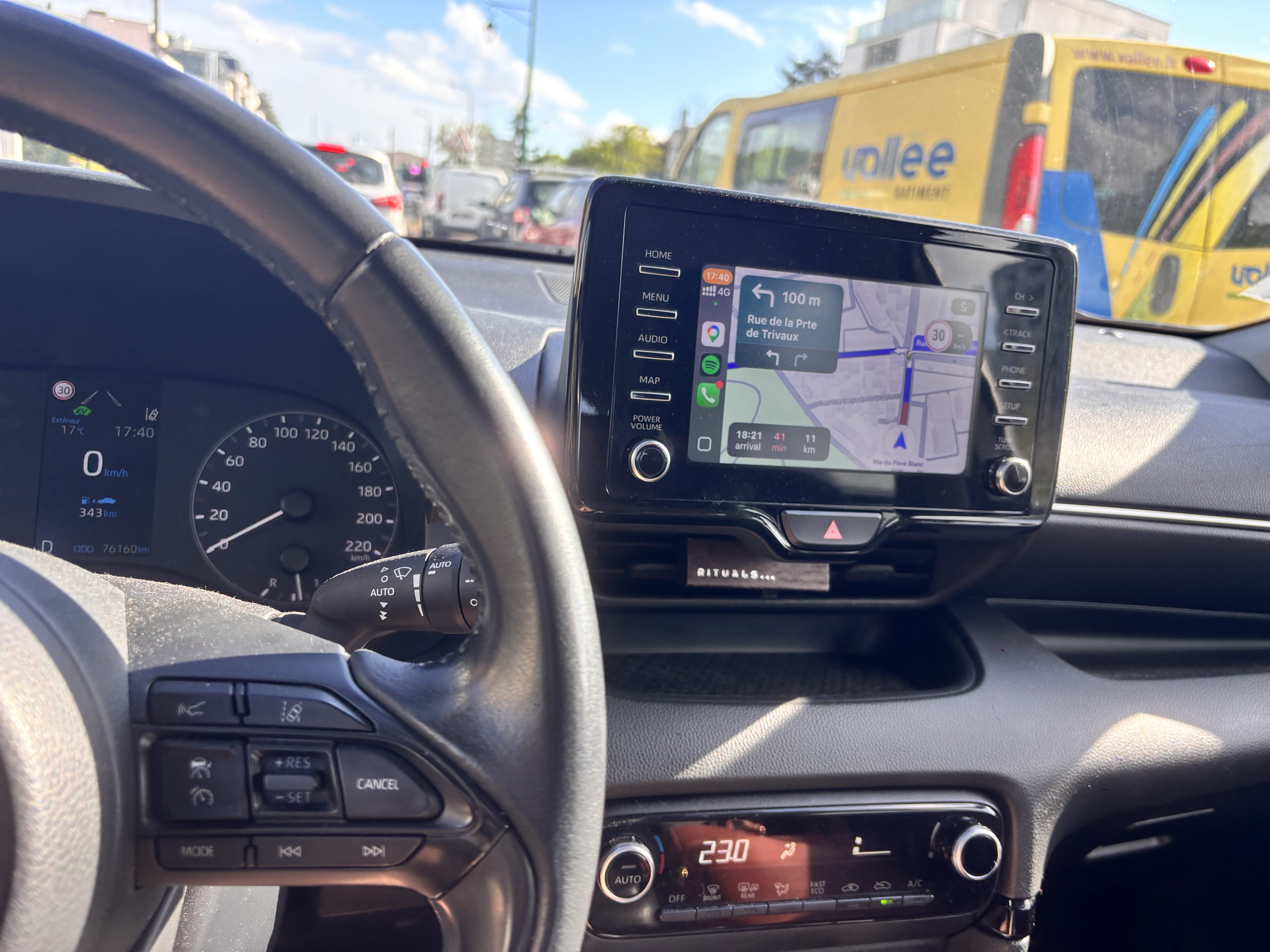Toyota Yaris Hybride avec Régulateur de vitesse