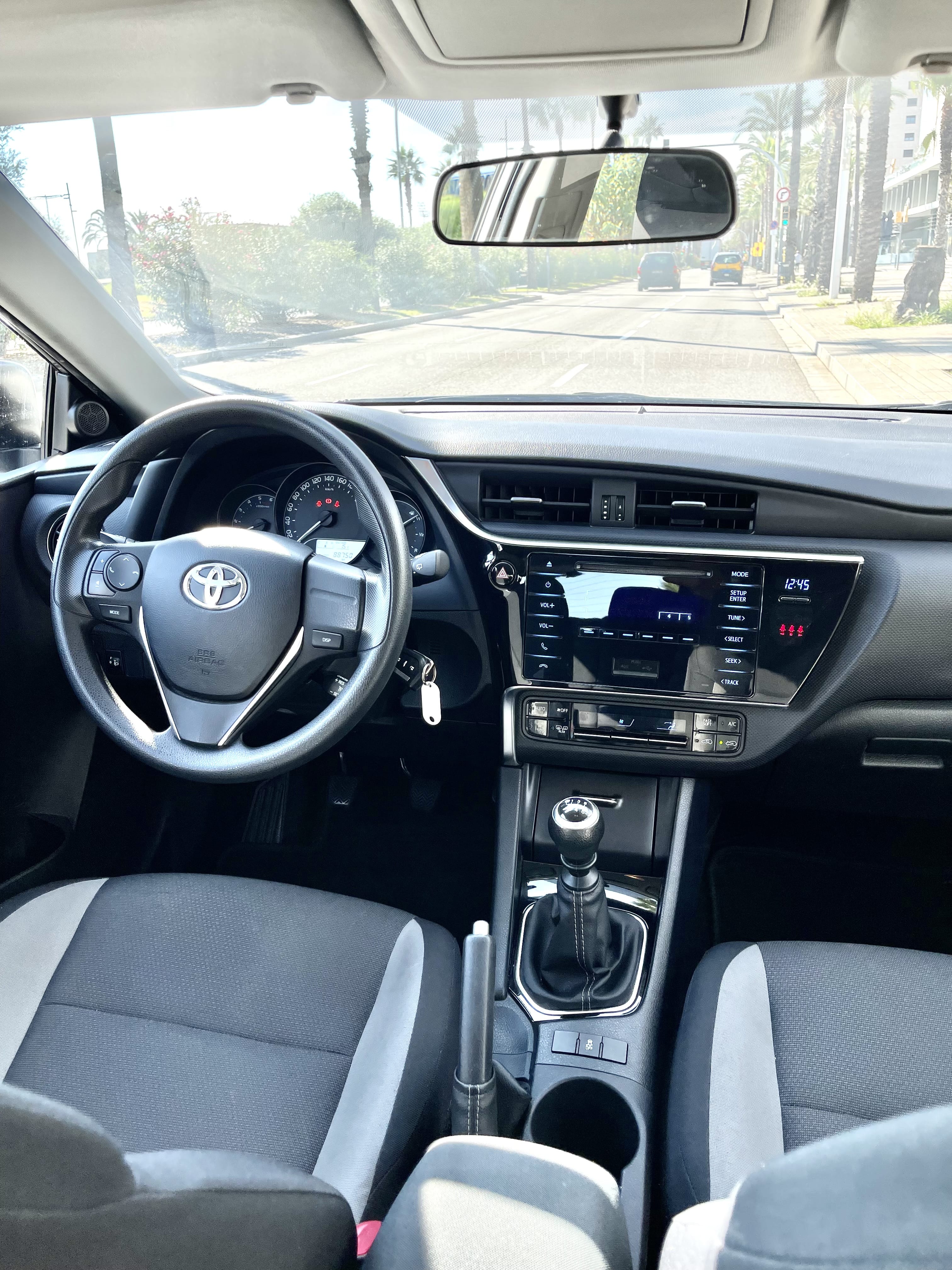 Toyota Auris con Control de velocidad