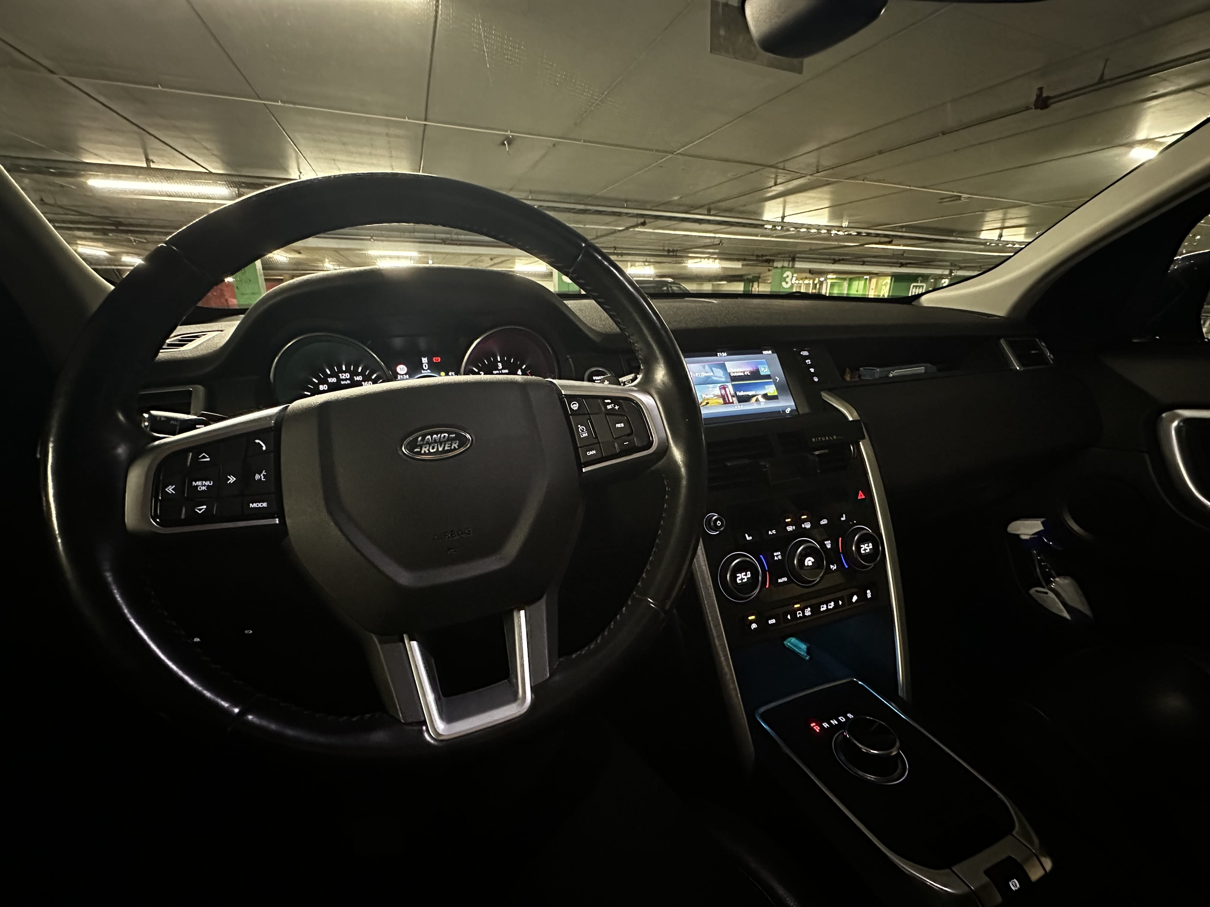 Land-Rover Discovery Sport met Airco