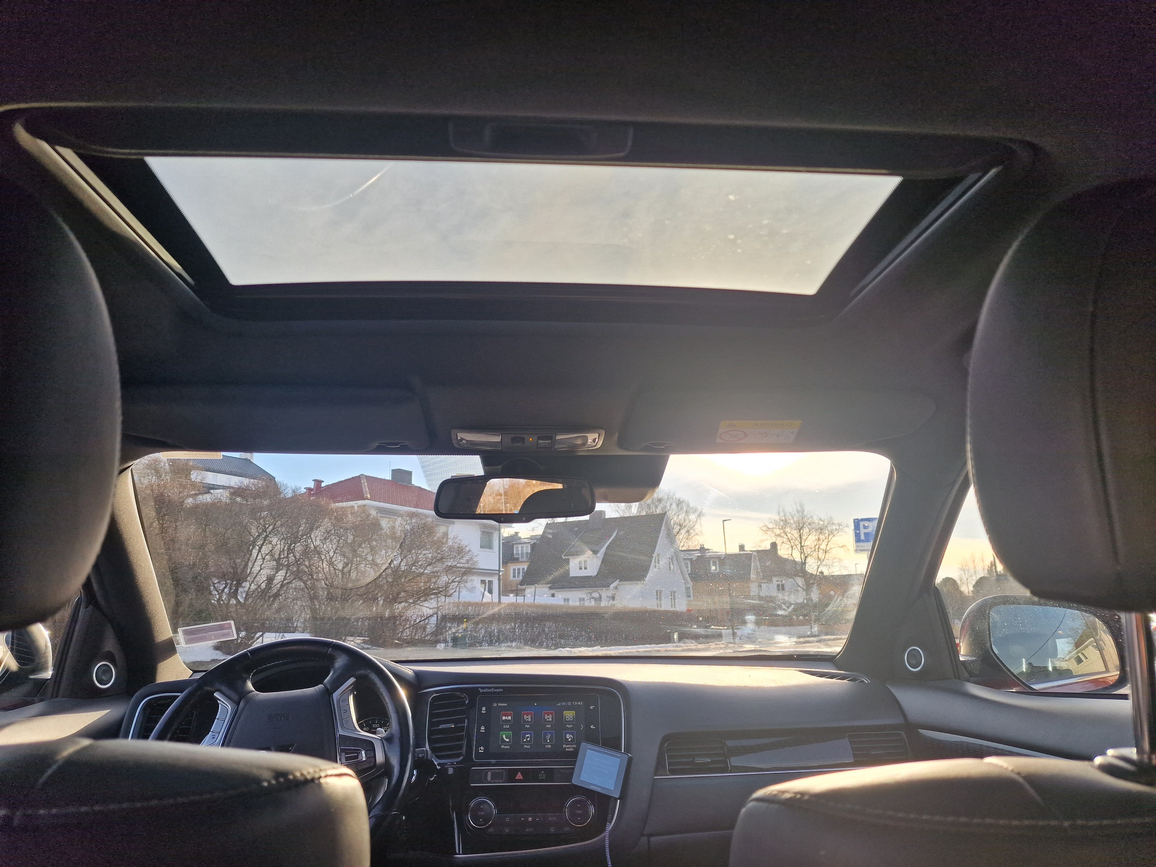 Mitsubishi Outlander SE 5 S PHEV 2.4 WD SE med Bluetooth audio