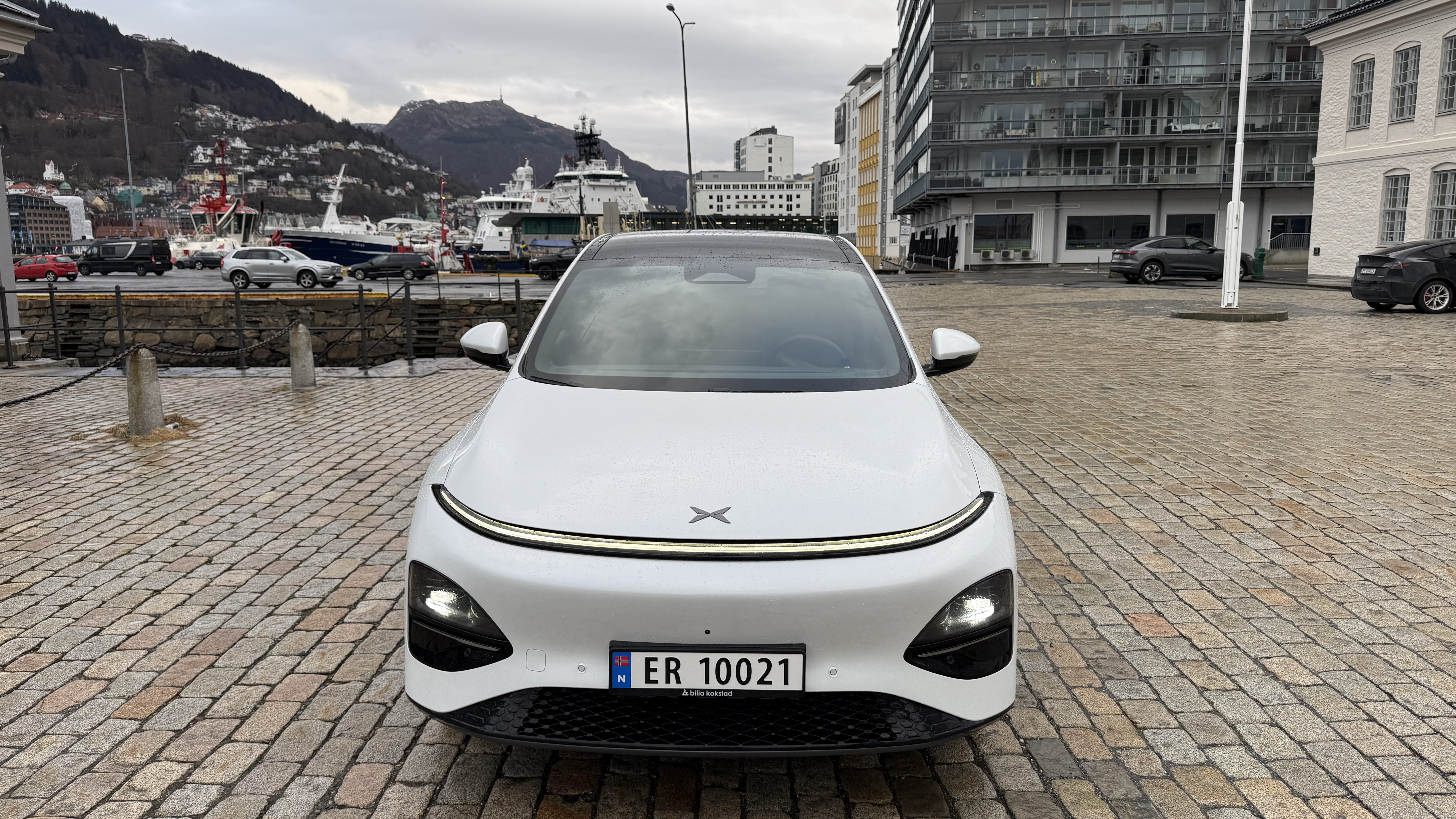 Xpeng G6 Facelift modellen G6 AWD Performance med Ryggekamera