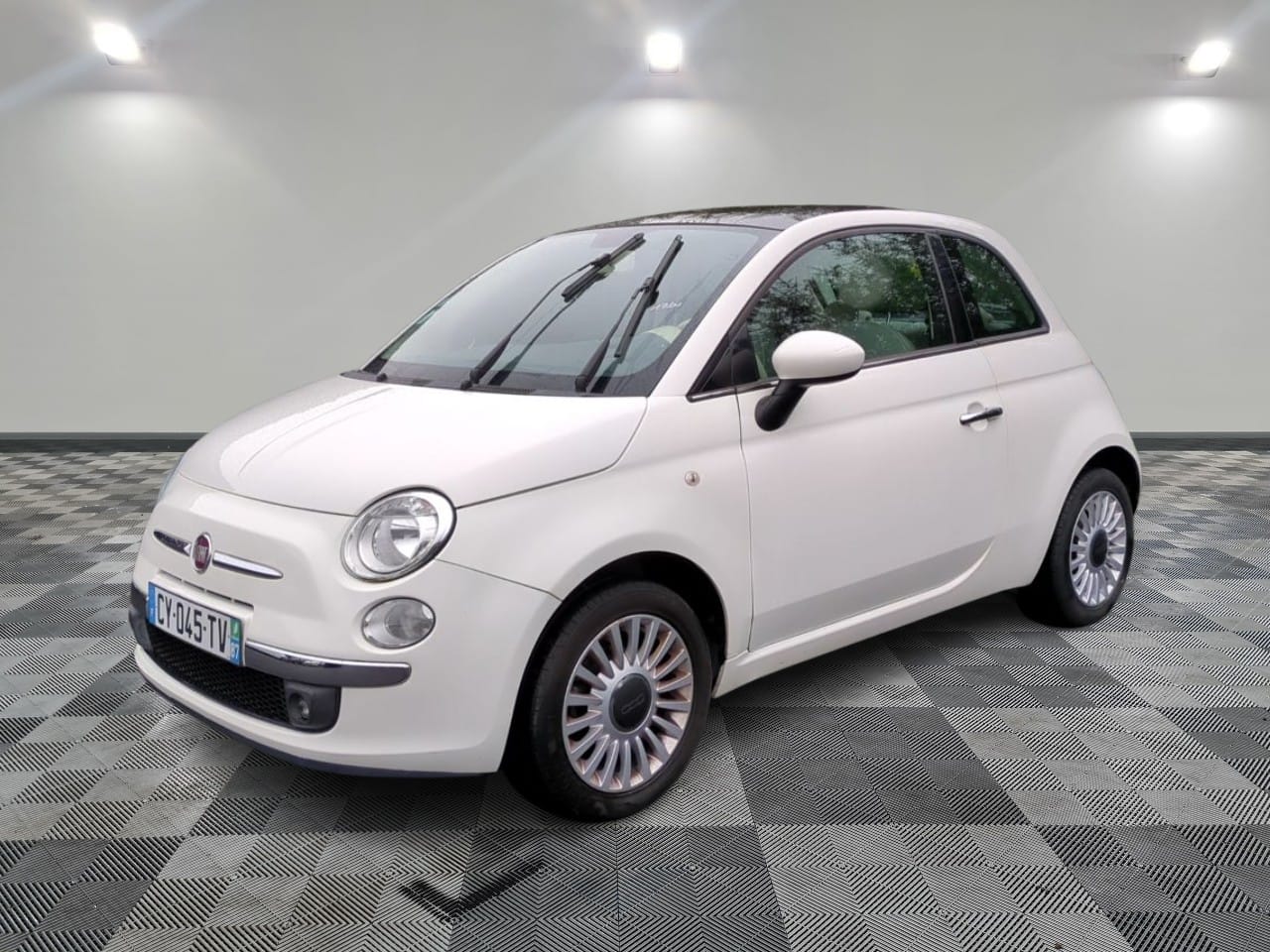 Fiat 500 Lounge, 2013, Essence 98