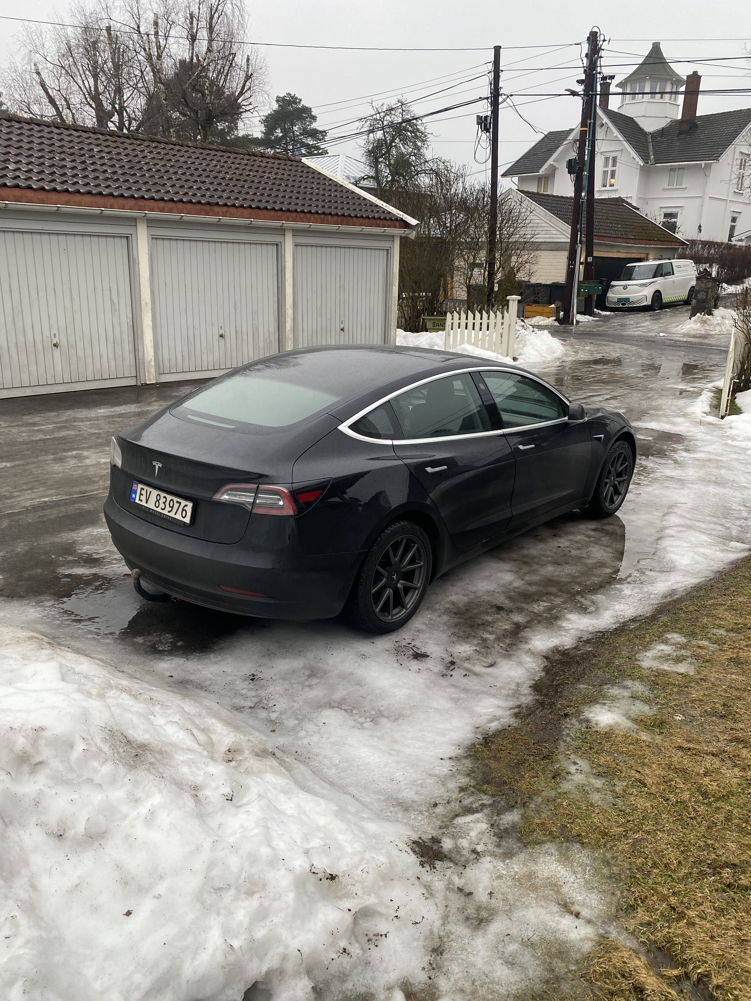 Tesla Model 3 Standard Range med GPS