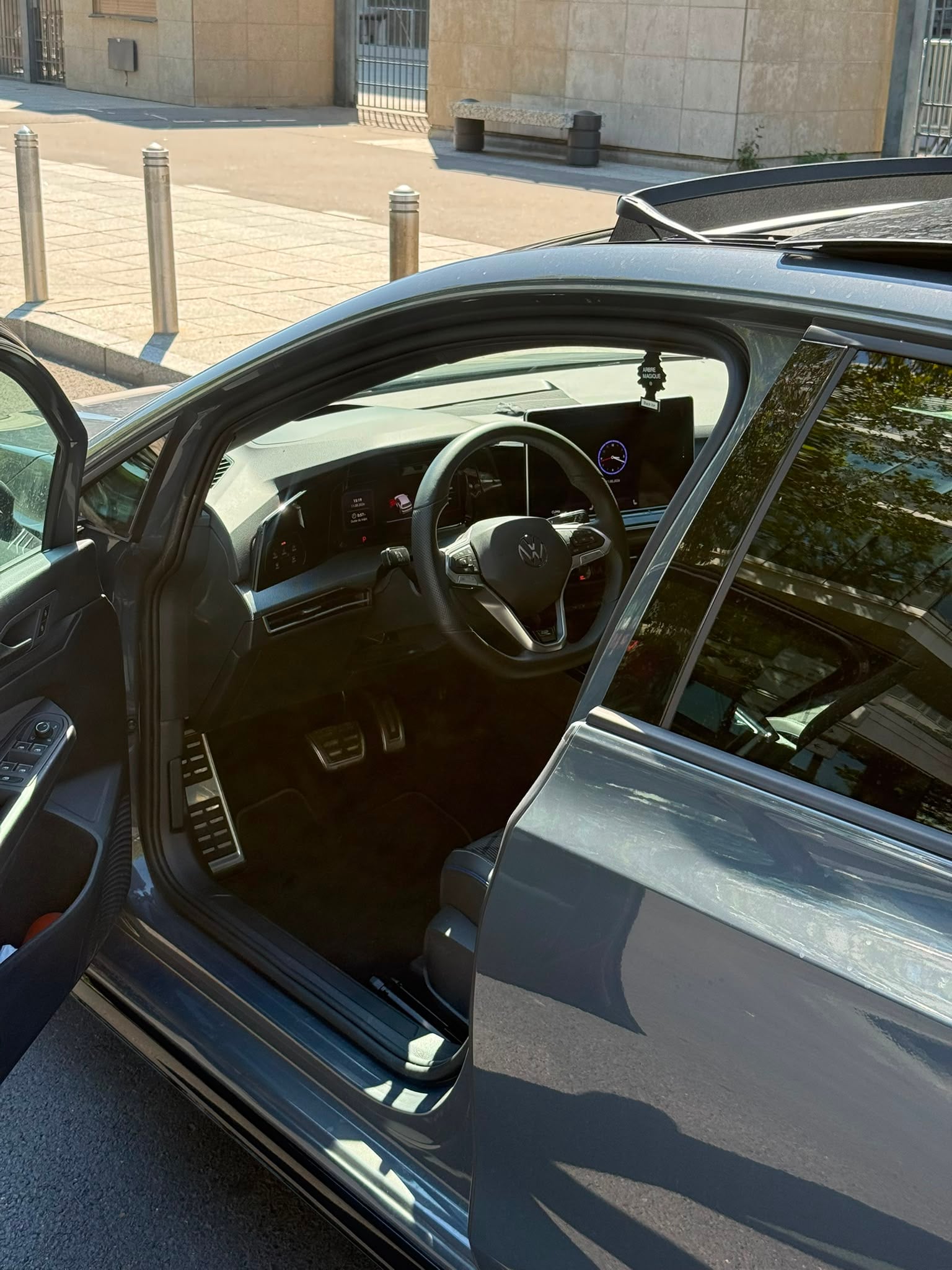 Volkswagen Golf R-Line avec GPS