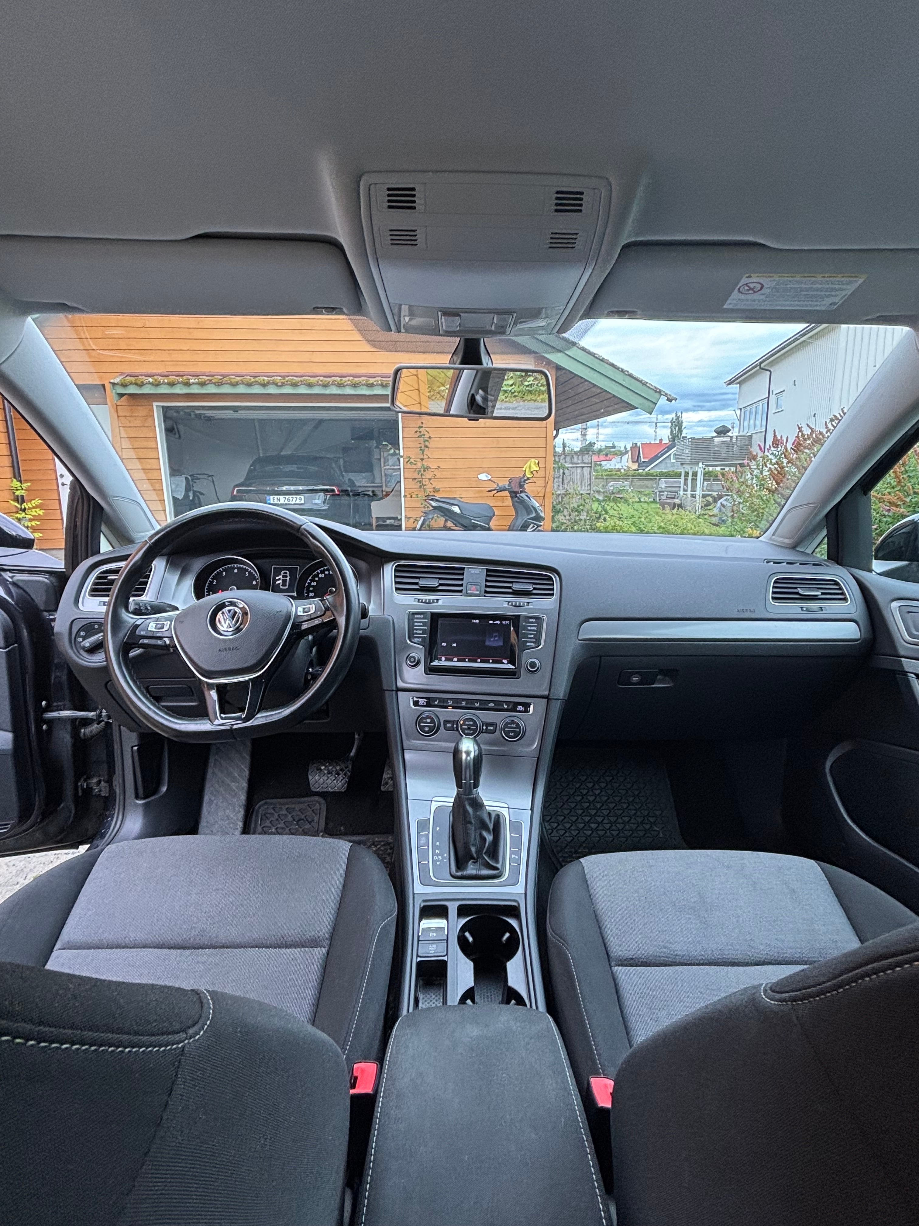 Volkswagen Golf 1.2 with GPS