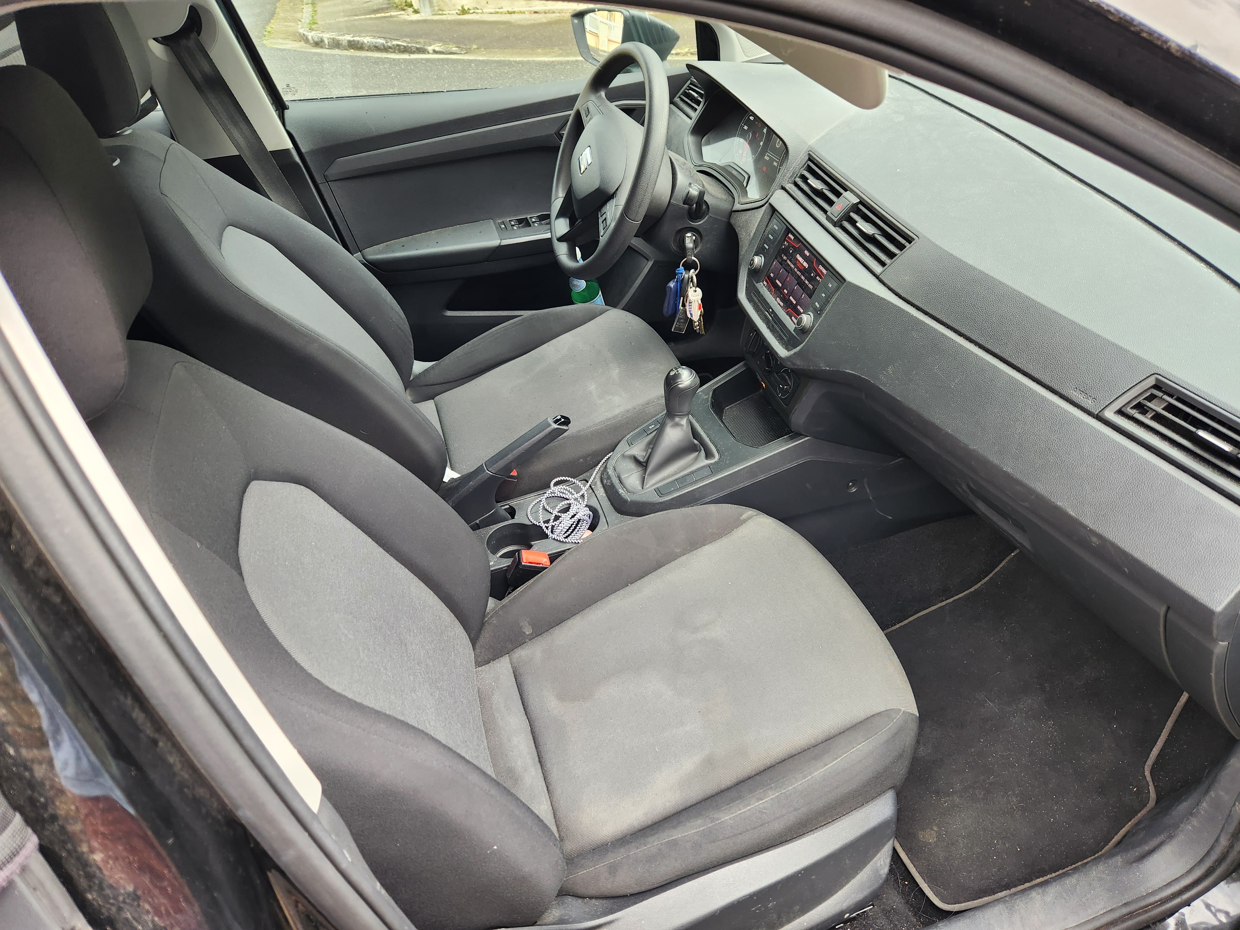 Seat Arona avec Autoradio