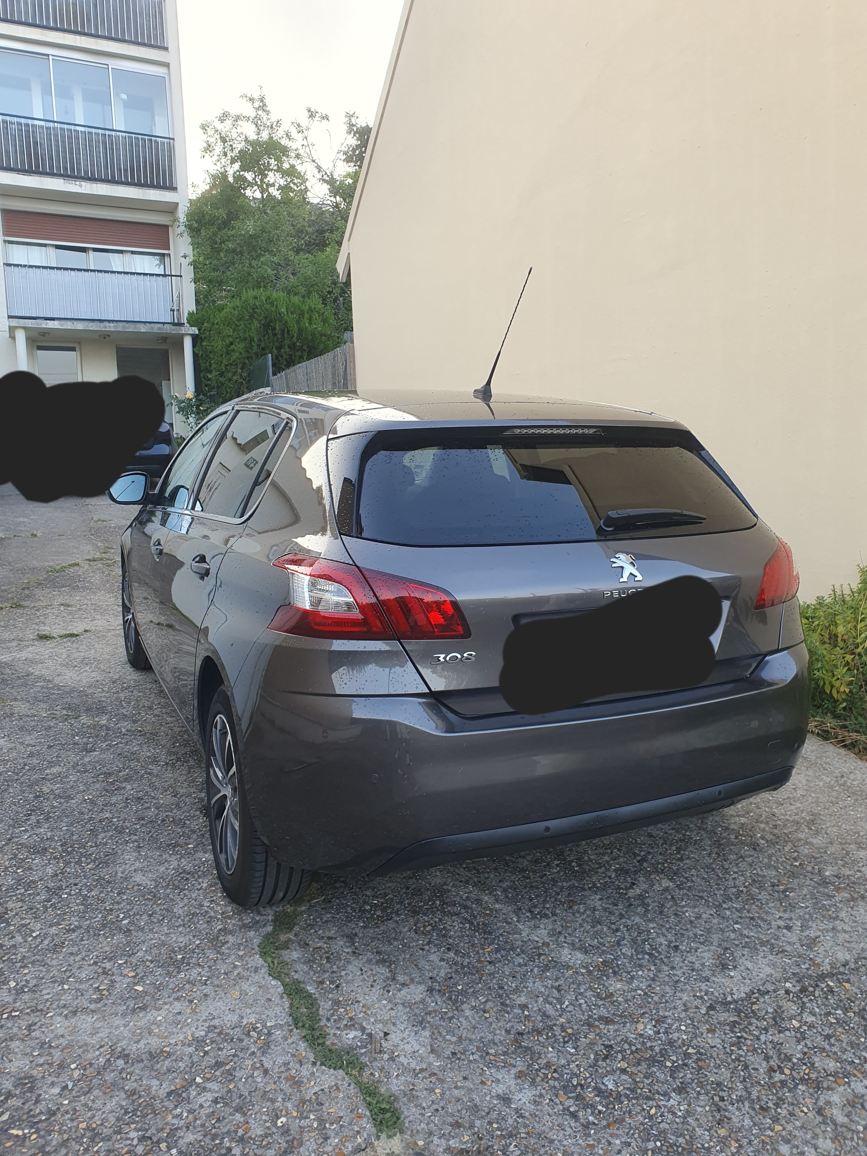 Peugeot 308 avec GPS