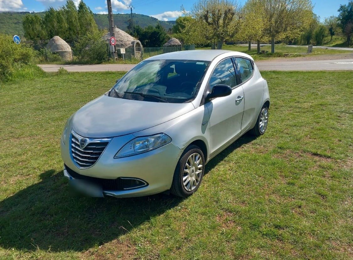 Lancia Ypsilon, 2014, Essence 95