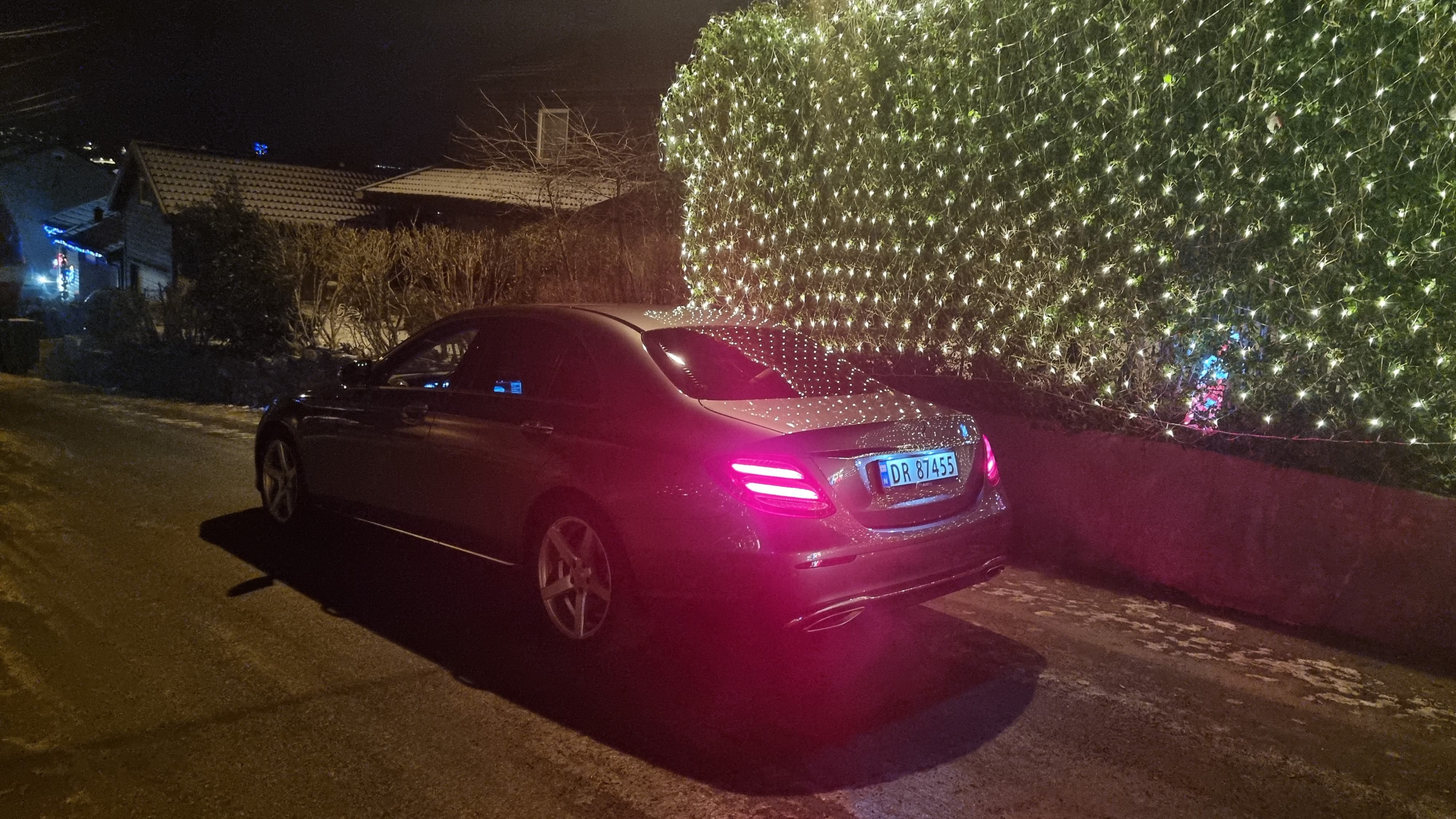 Mercedes-Benz E-Klasse med Cruisekontroll