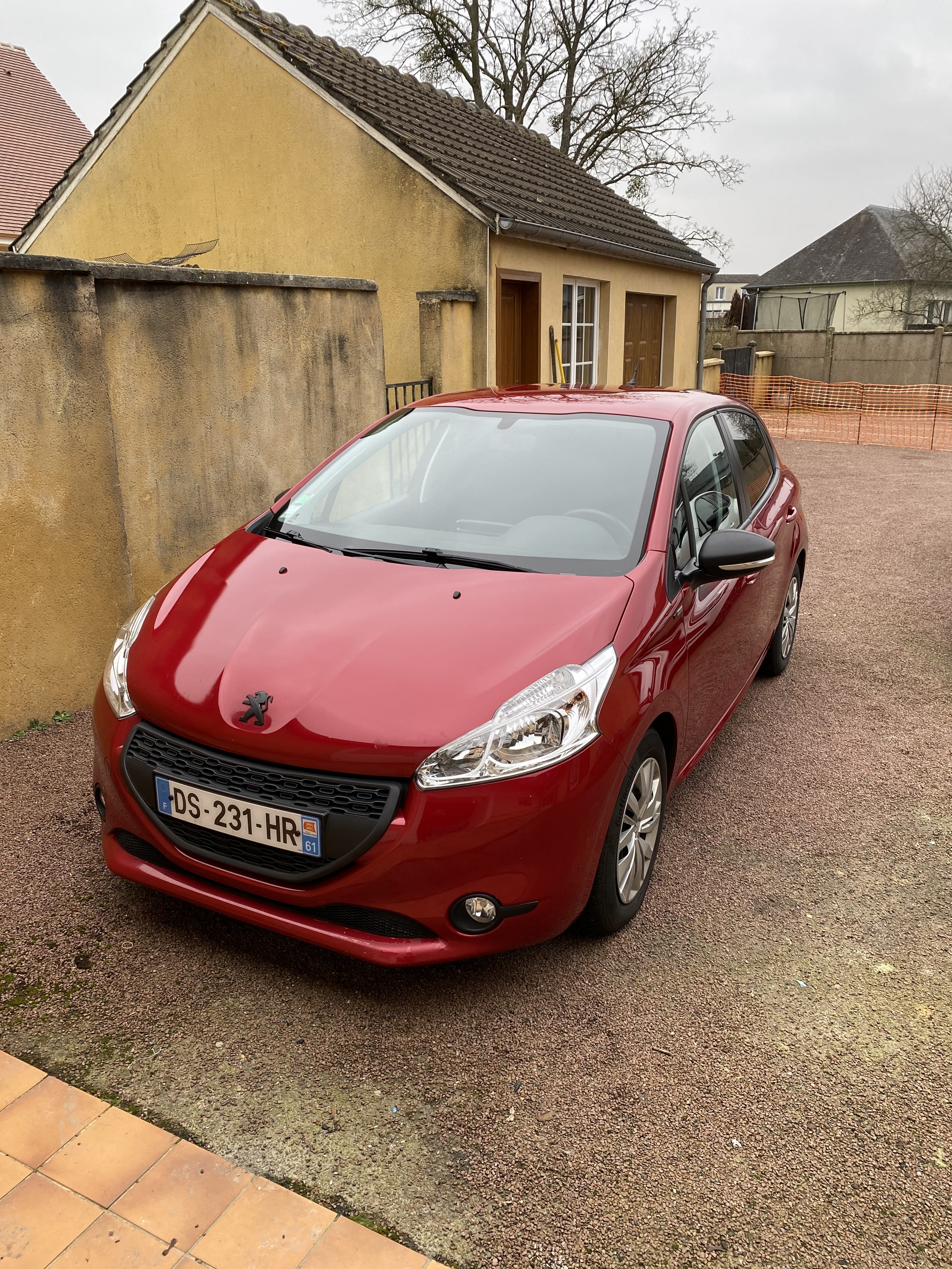 Peugeot 208, 2015, Diesel
