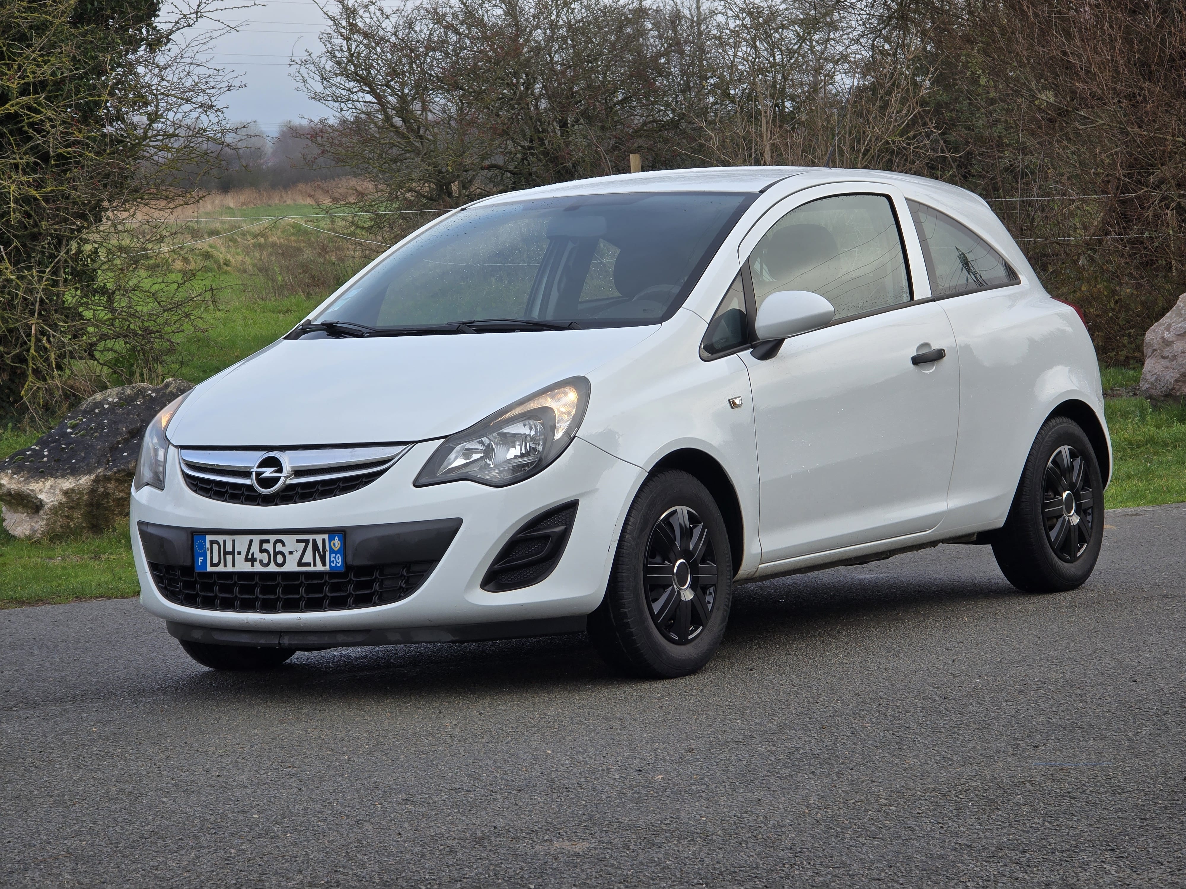Opel Corsa, 2014, Essence 98