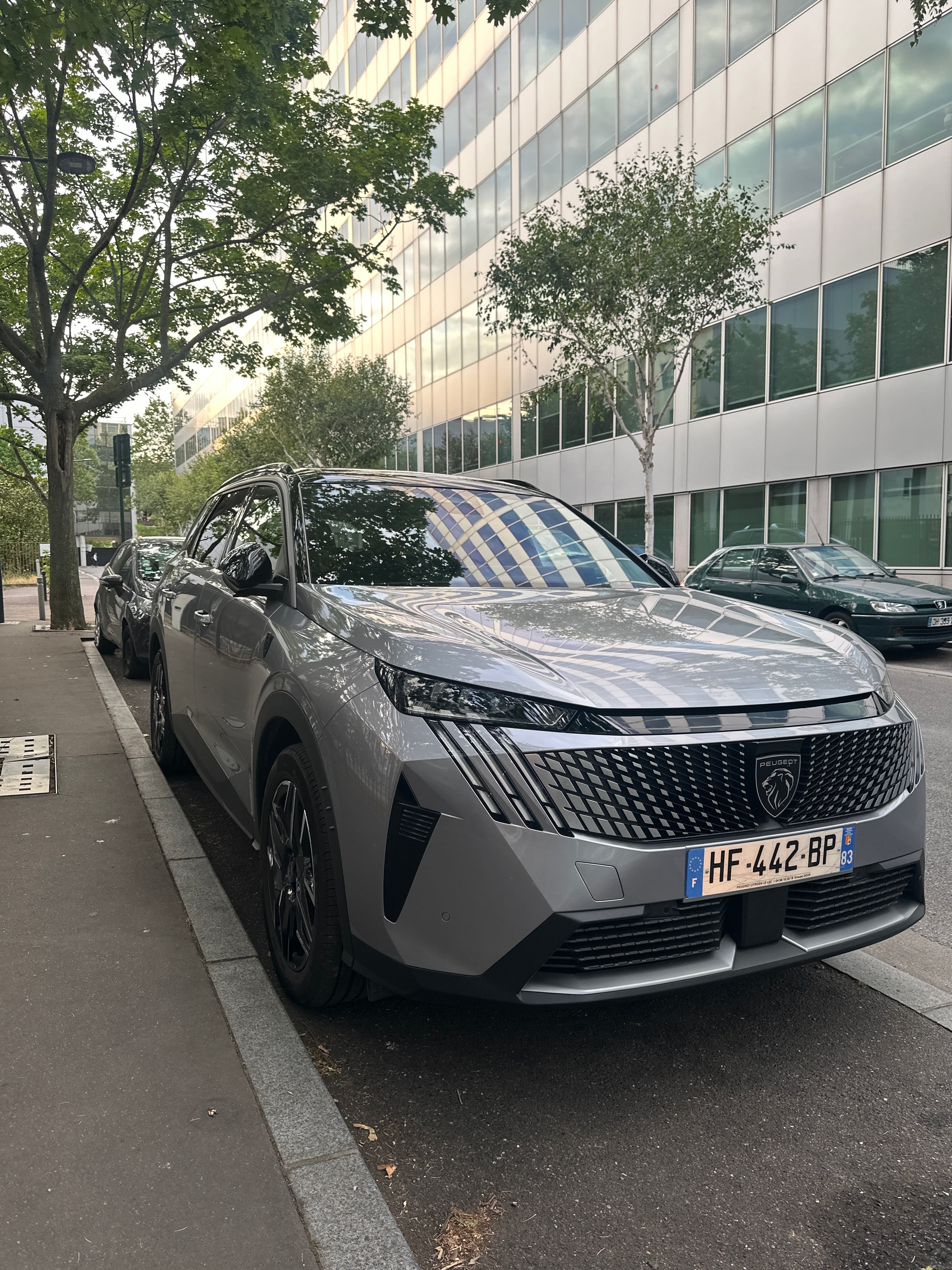 Peugeot 5008, 2025, Essence 98, automatique, 7 places