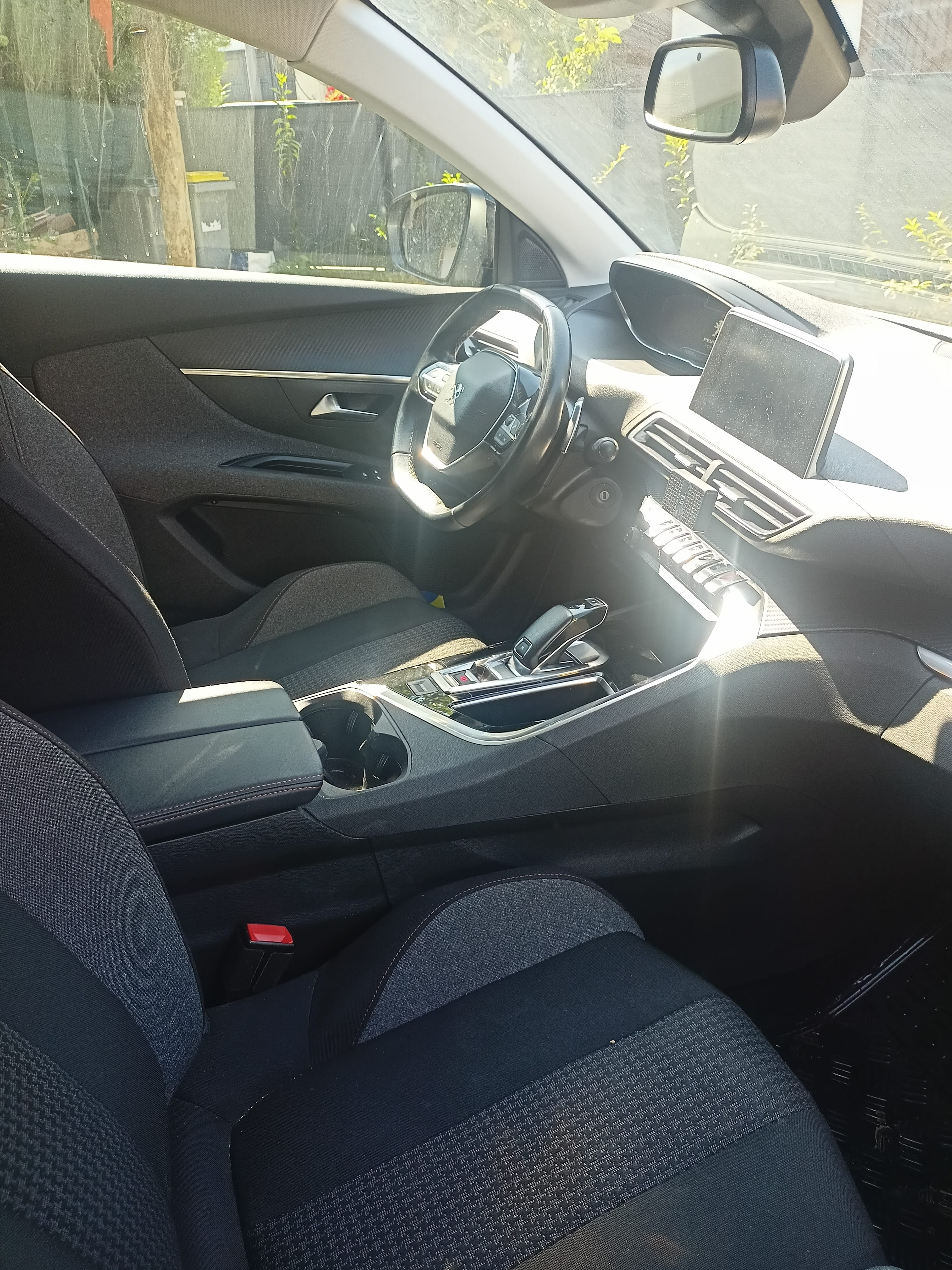 Peugeot 5008 avec Attelage