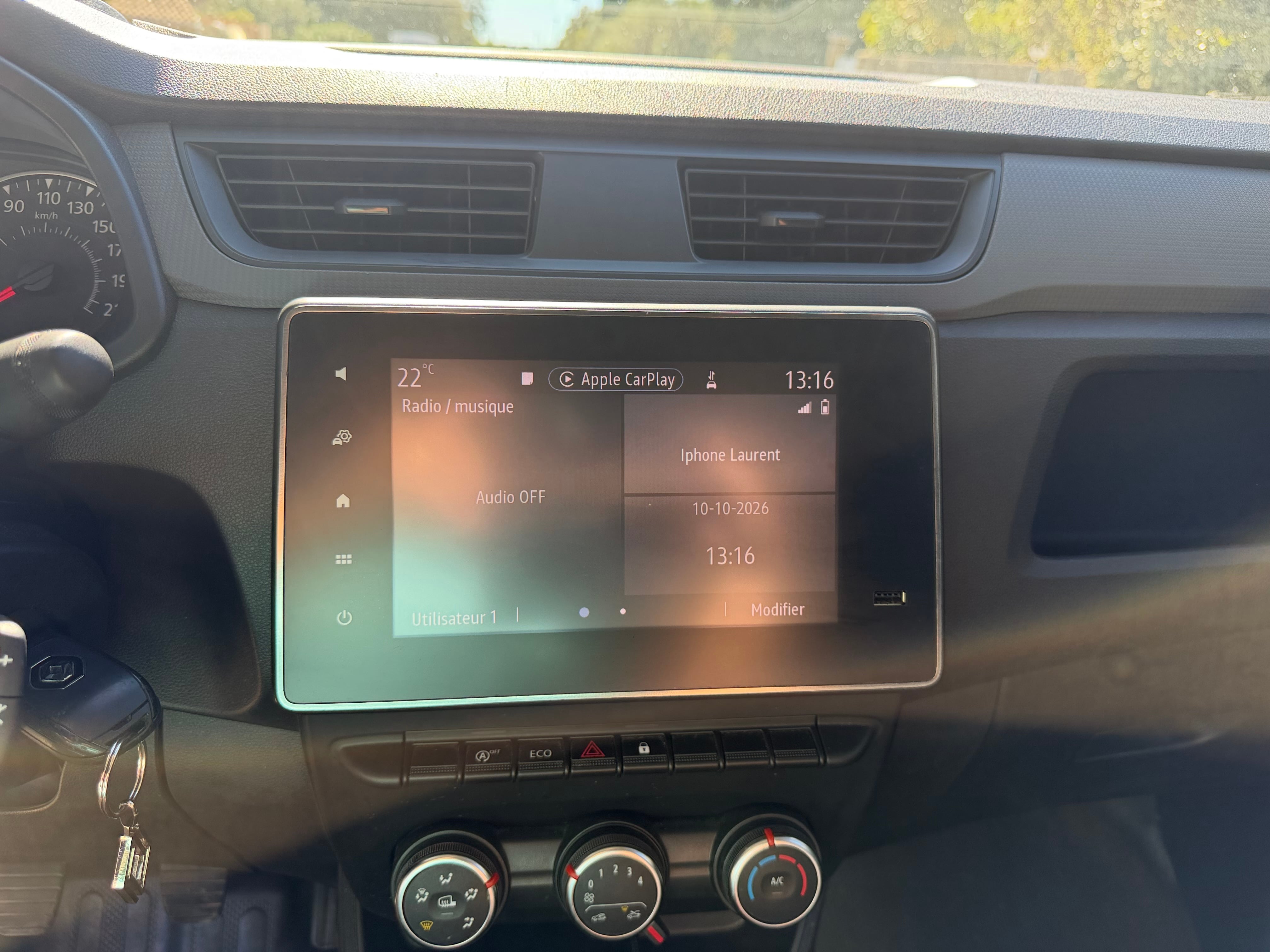 Renault Express 1.5 dci 95 chevaux avec Apple CarPlay