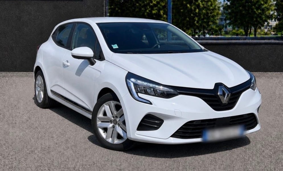 Renault Clio V • Parking Gare - Marengo • Année, 2022, Essence 95