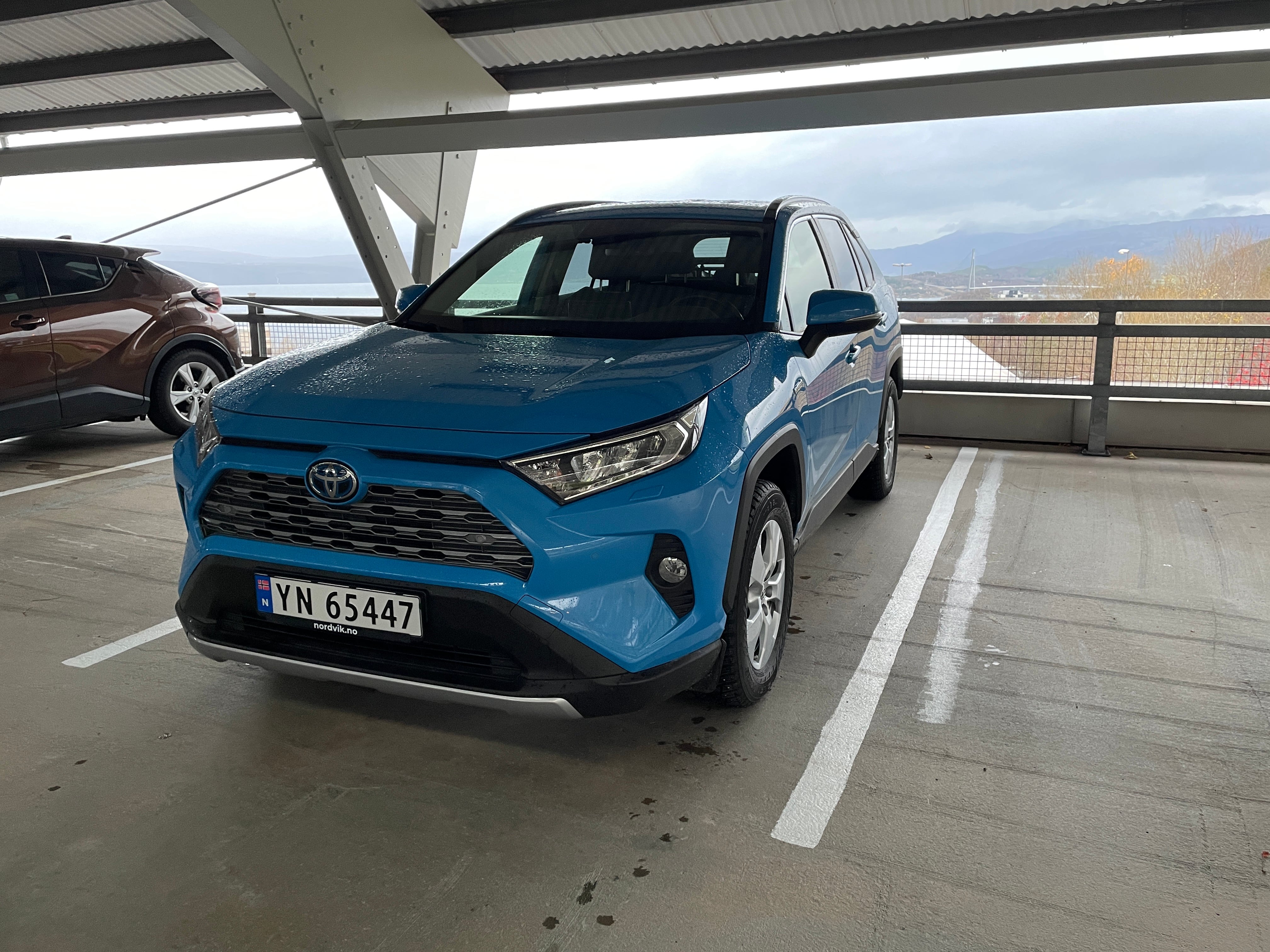 Toyota RAV 4 Hybrid med Firehjulstrekk