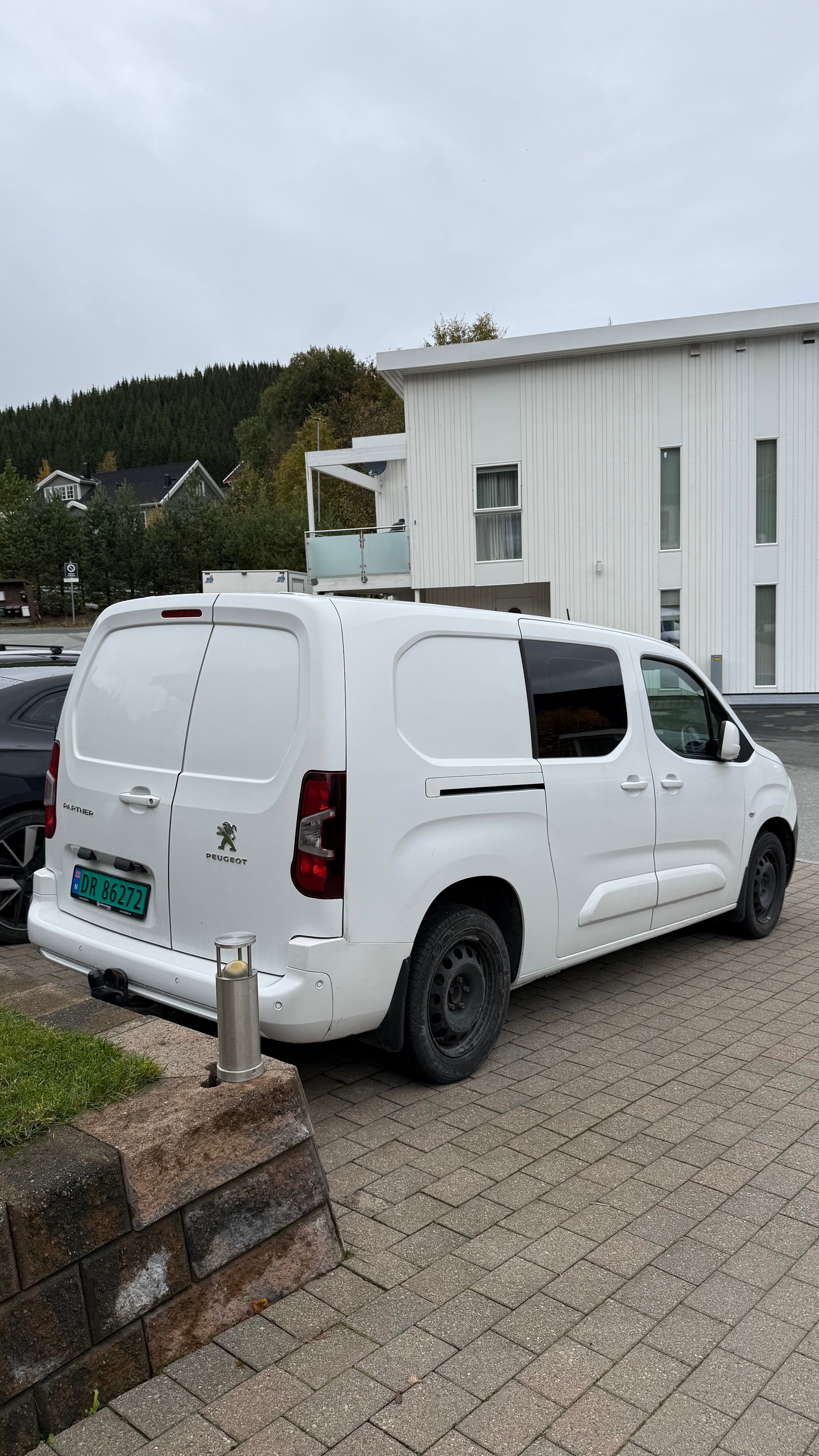 Peugeot Partner med Ryggekamera