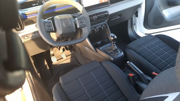 Citroen C3 Business 100CV Gasolina - 5 puertas - 7561NGN con Android Auto