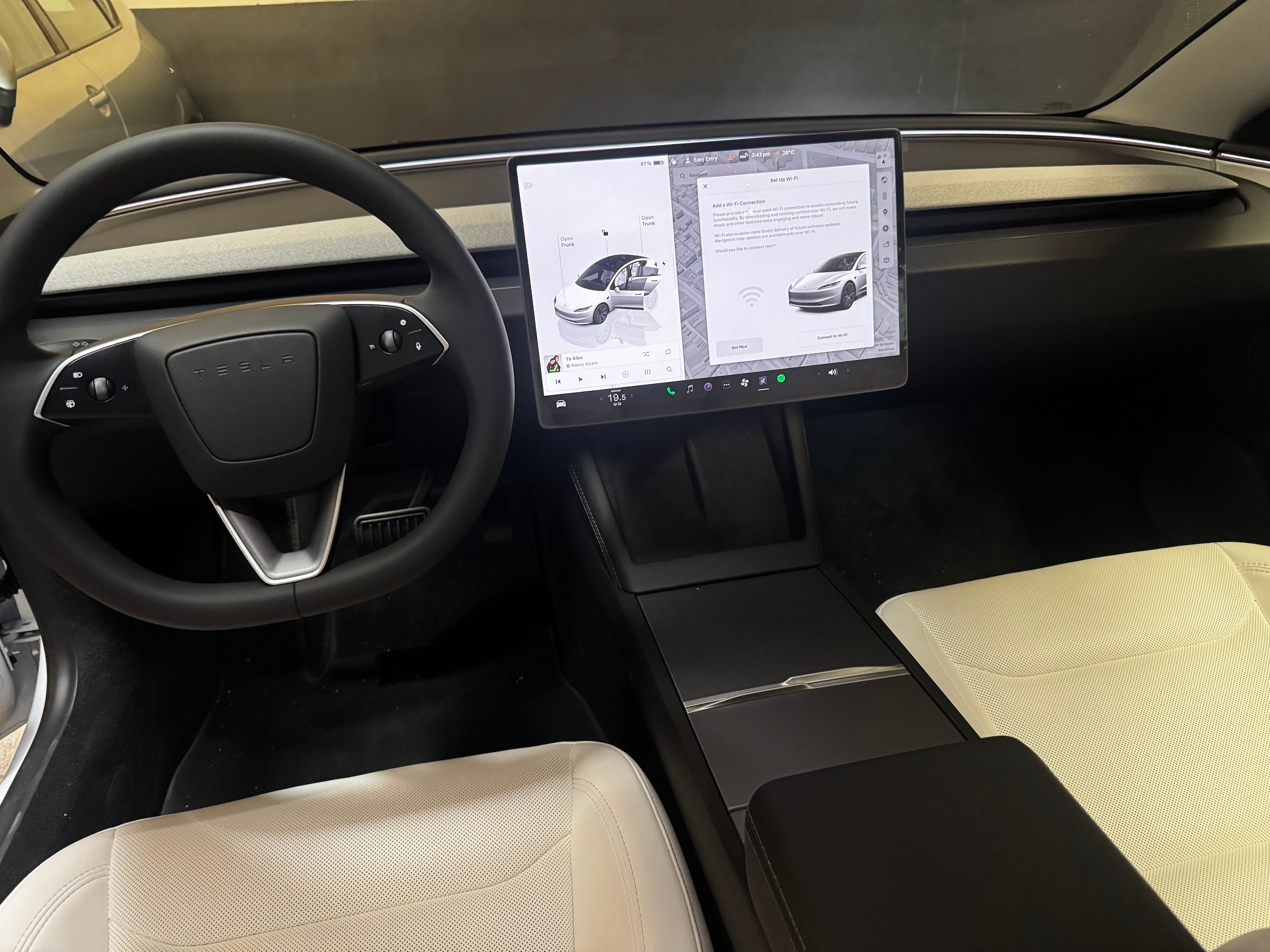 Tesla Model 3 Long Range con GPS