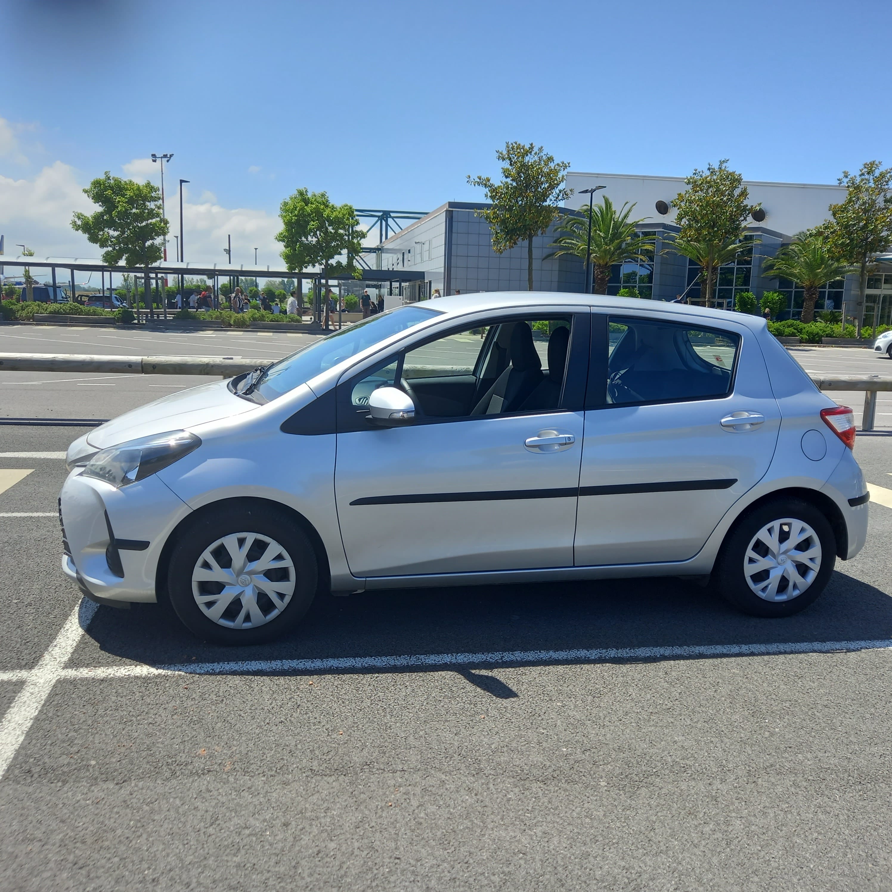 Toyota Yaris FRANCE 1.0 VVTI 72 CH avec Climatisation