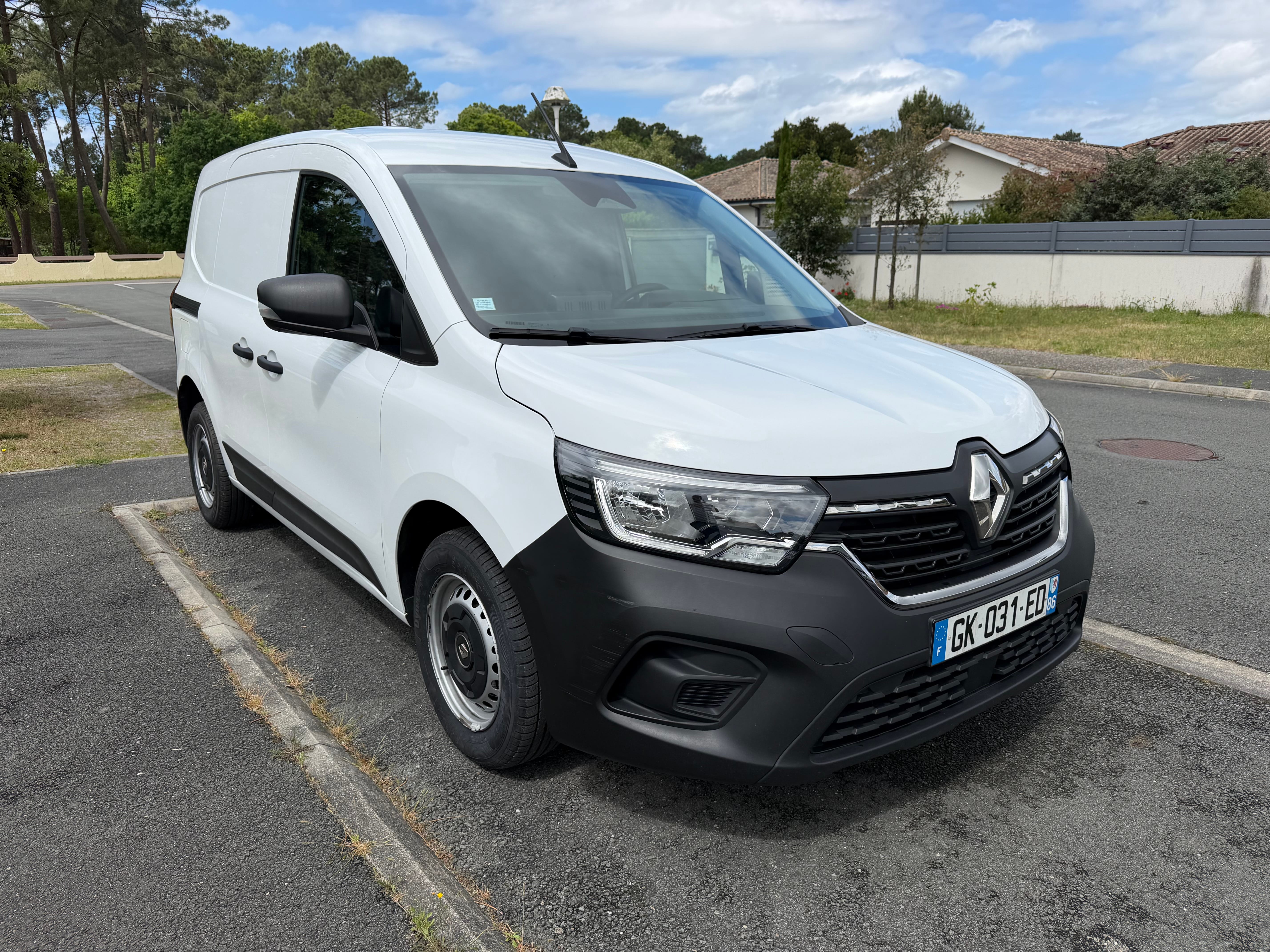 Renault Kangoo Van 1.3 TCe, 2022, Essence 95