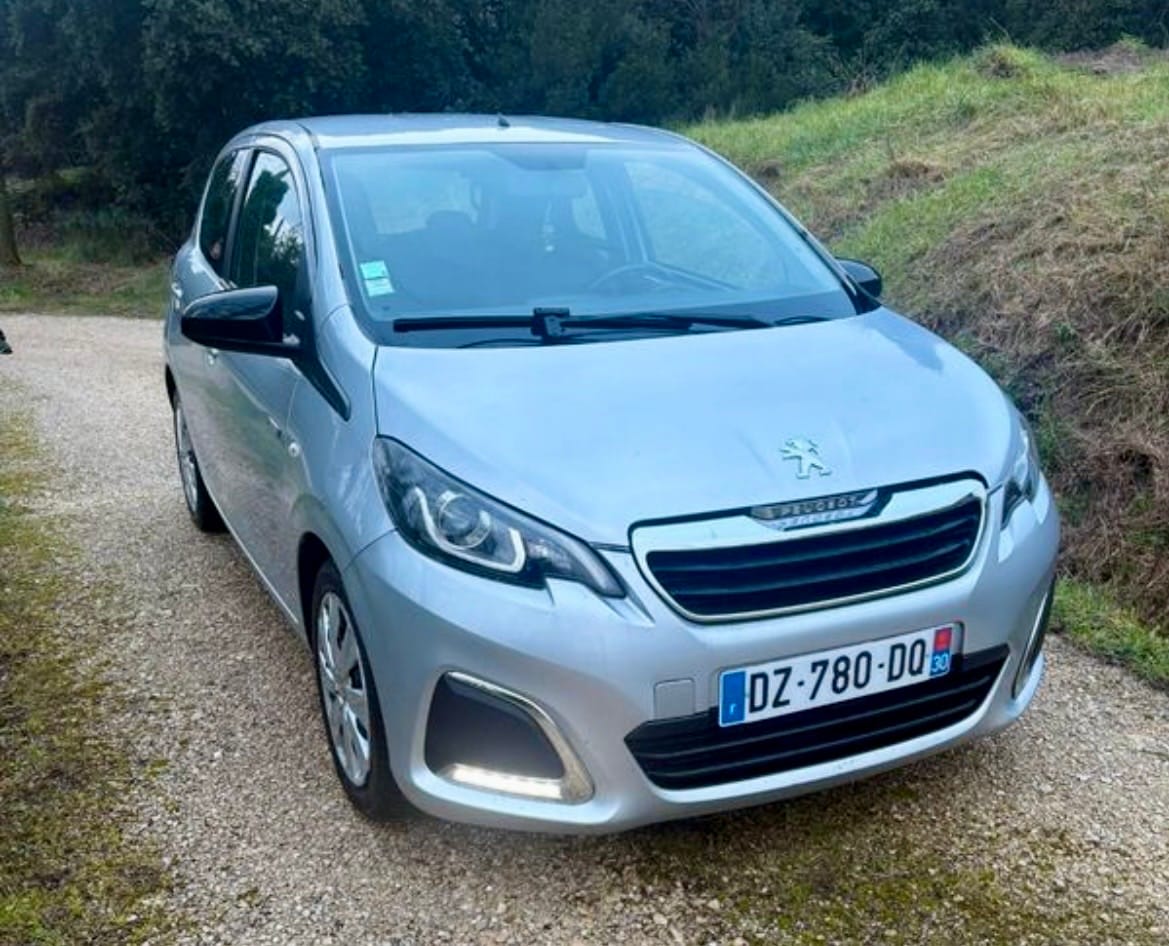 Peugeot 108 avec Siège bébé