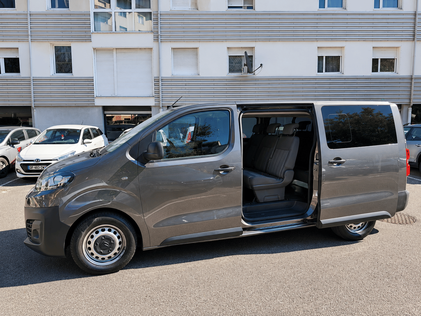 Citroen Jumpy Multispace Jumpy 9 Places  GARE ANNECY | Connect 24/7 | Spacieux & Propre avec Climatisation