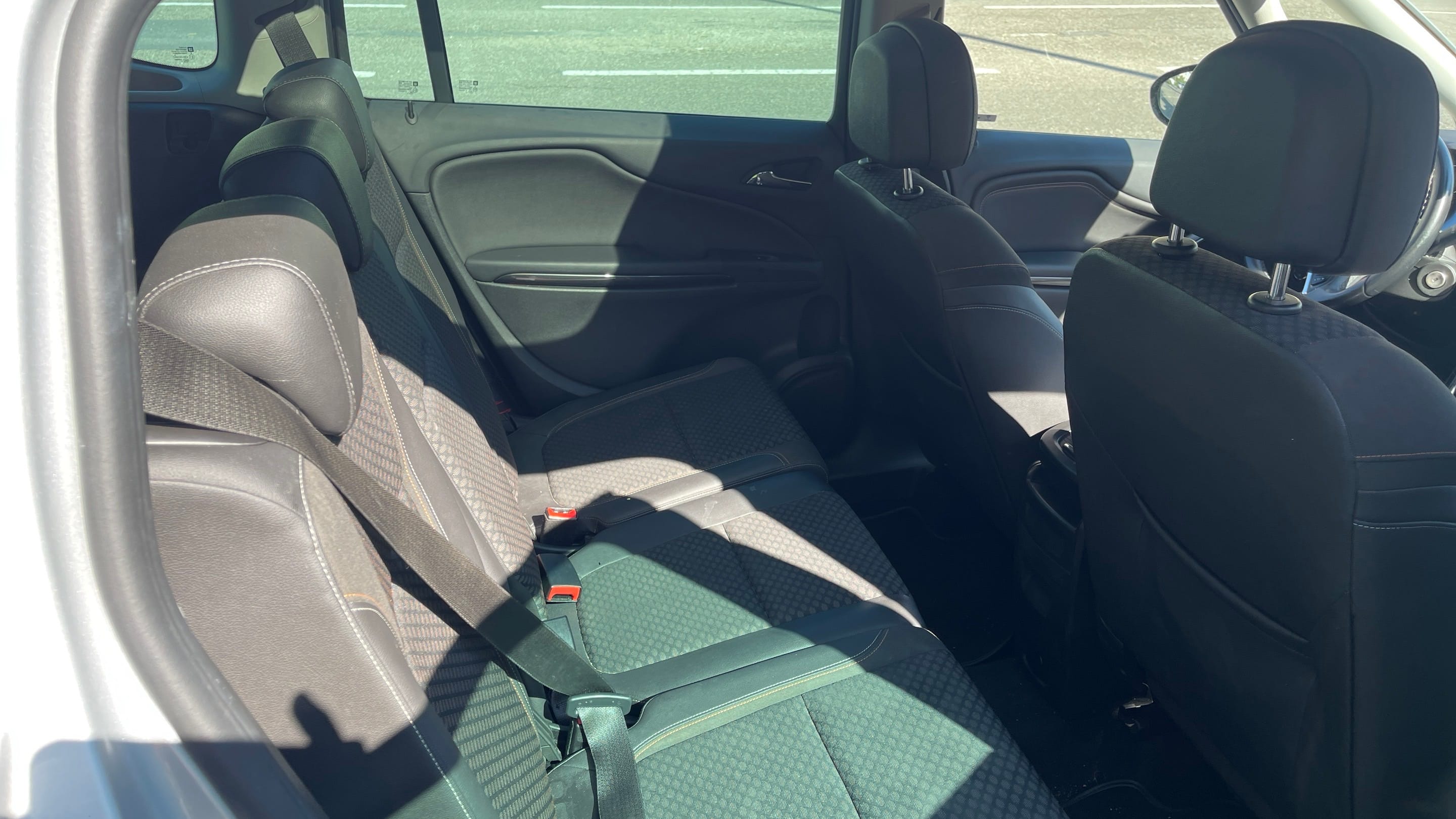 Opel Zafira Tourer avec Climatisation