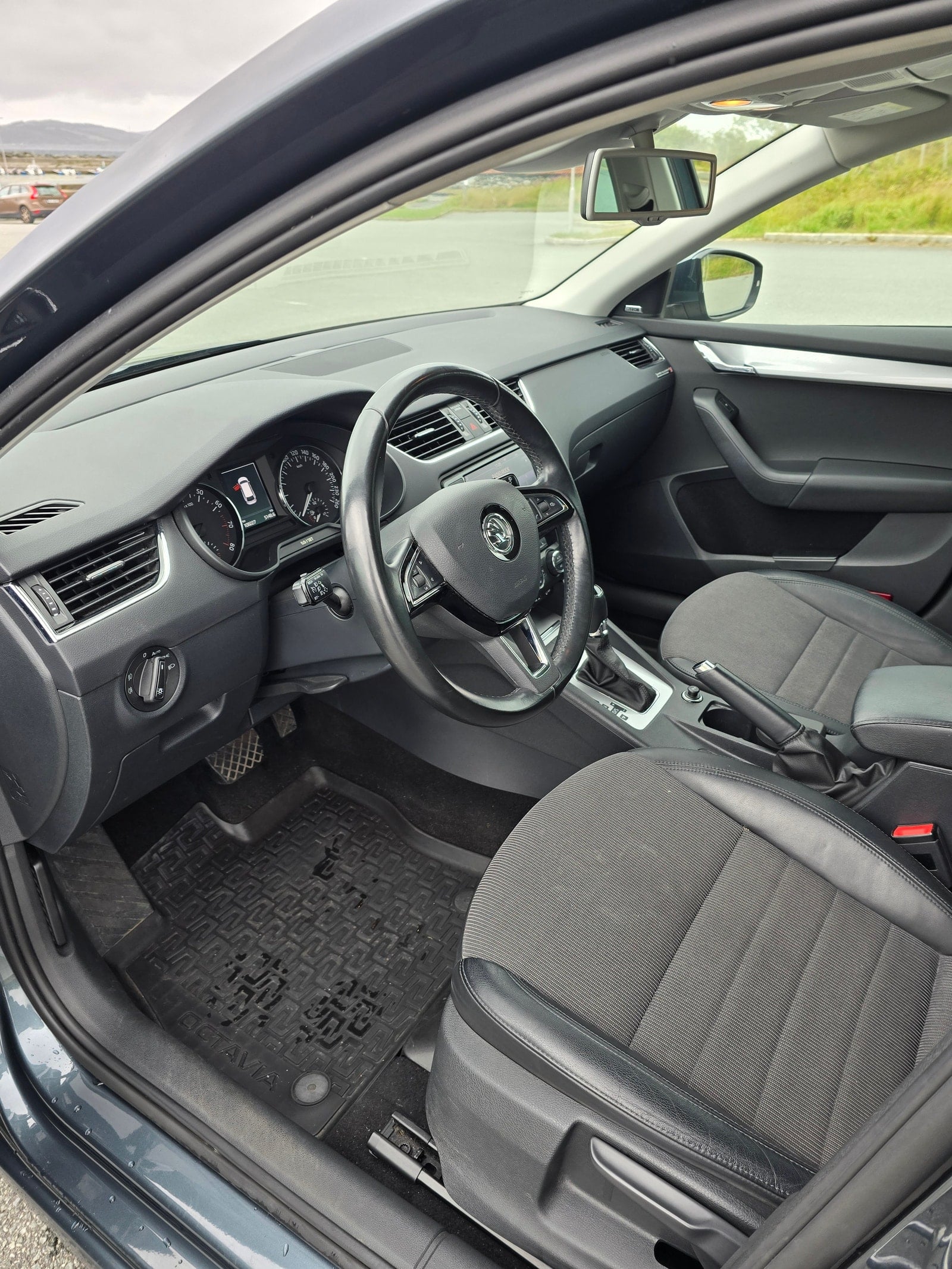 Skoda Octavia Combi med GPS