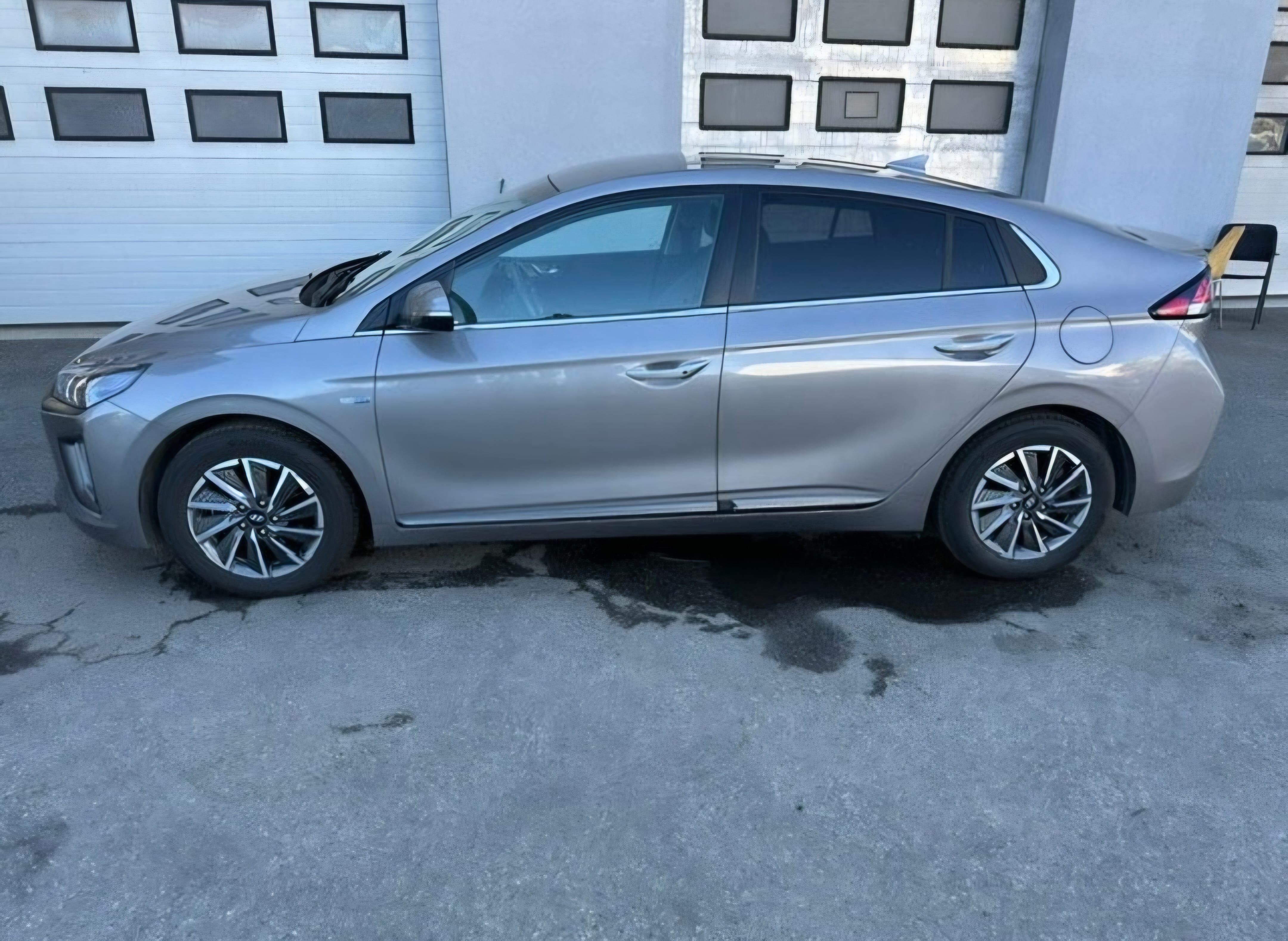 Hyundai Ioniq med Aircondition