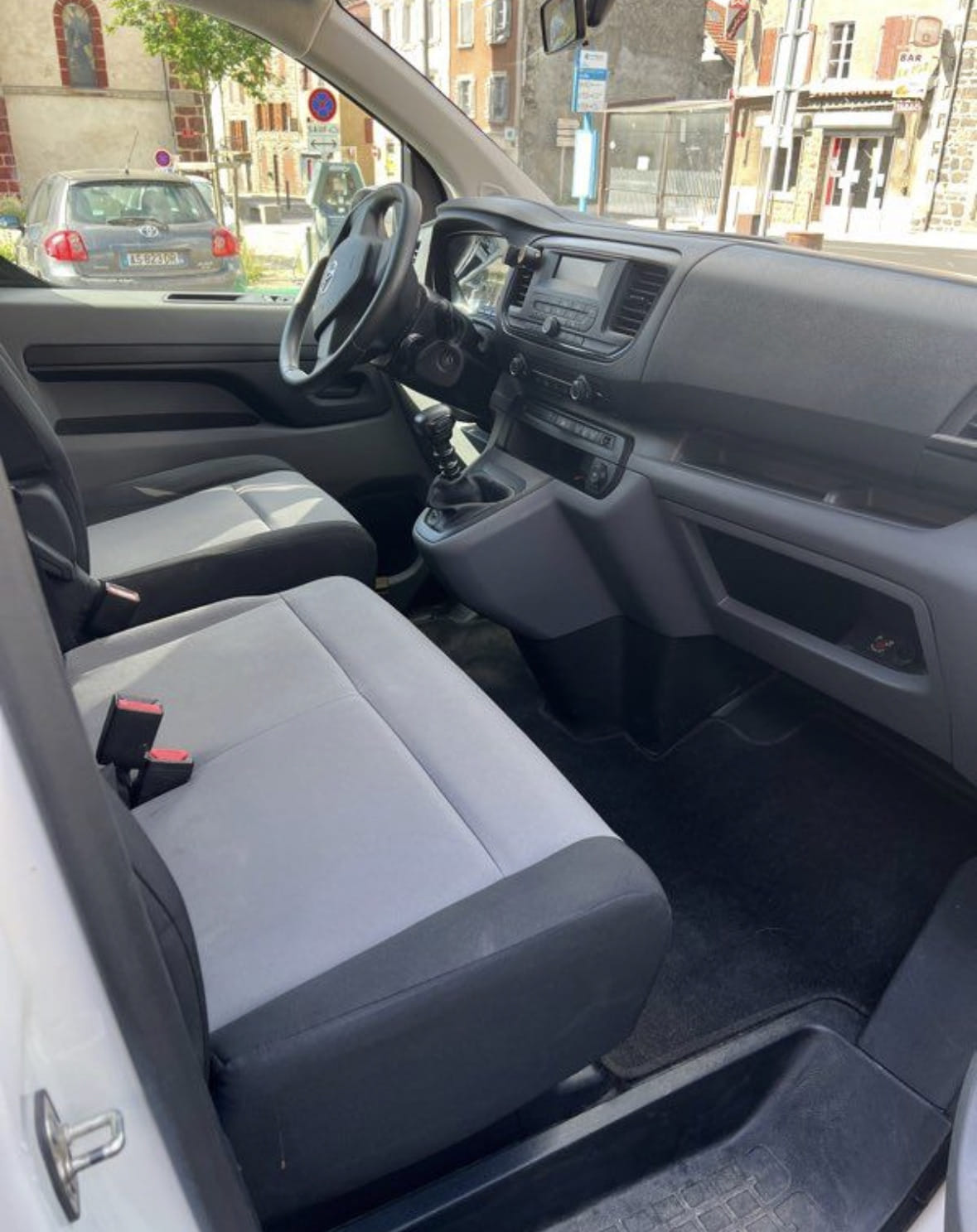 Toyota Proace Combi avec Audio Bluetooth