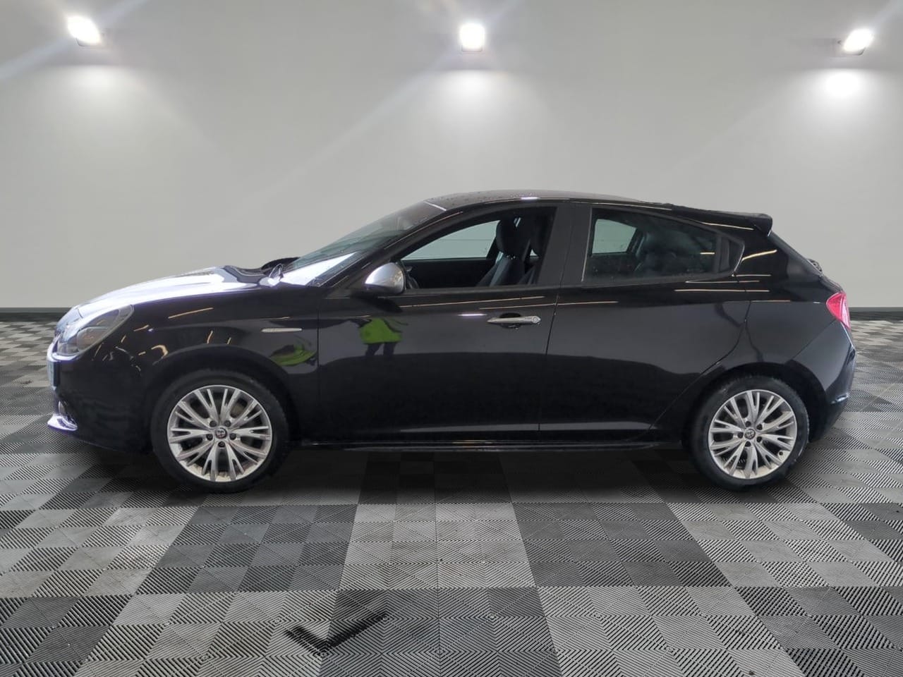 Alfa-Romeo Giulietta avec Caméra de recul