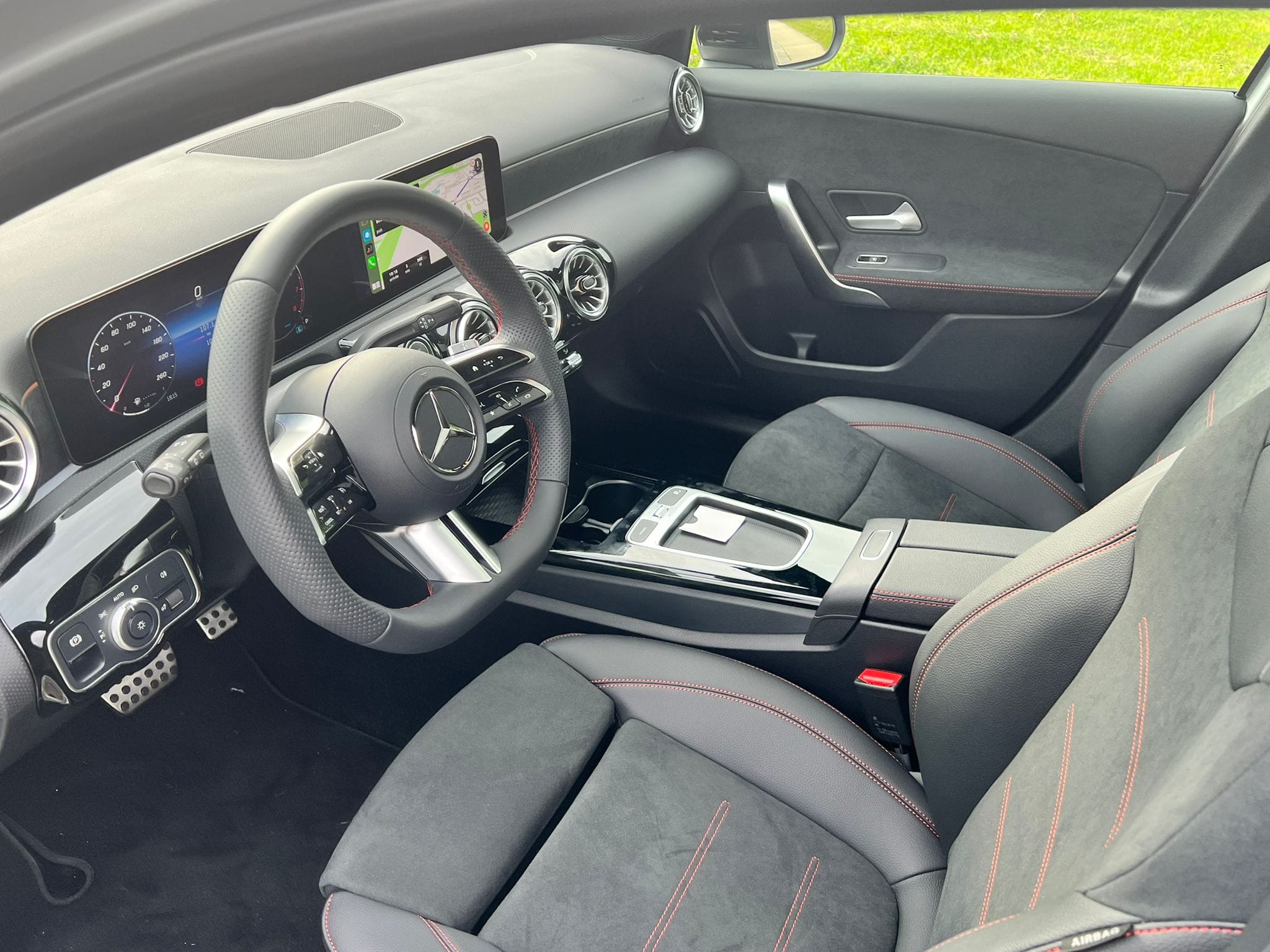 Mercedes Classe A Finition AMG Line avec Siège bébé