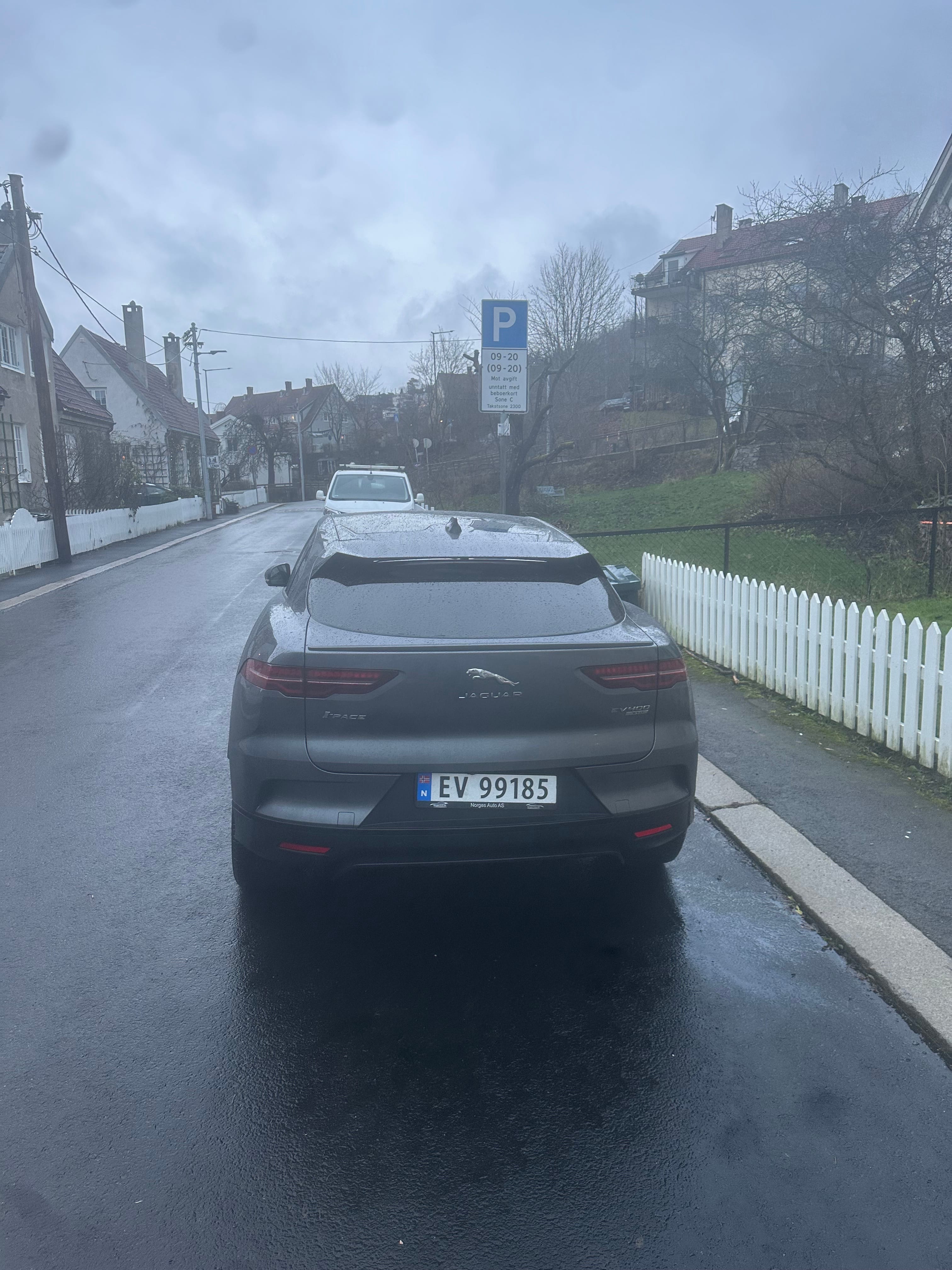 Jaguar I-Pace EV400 HSE mit Apple CarPlay