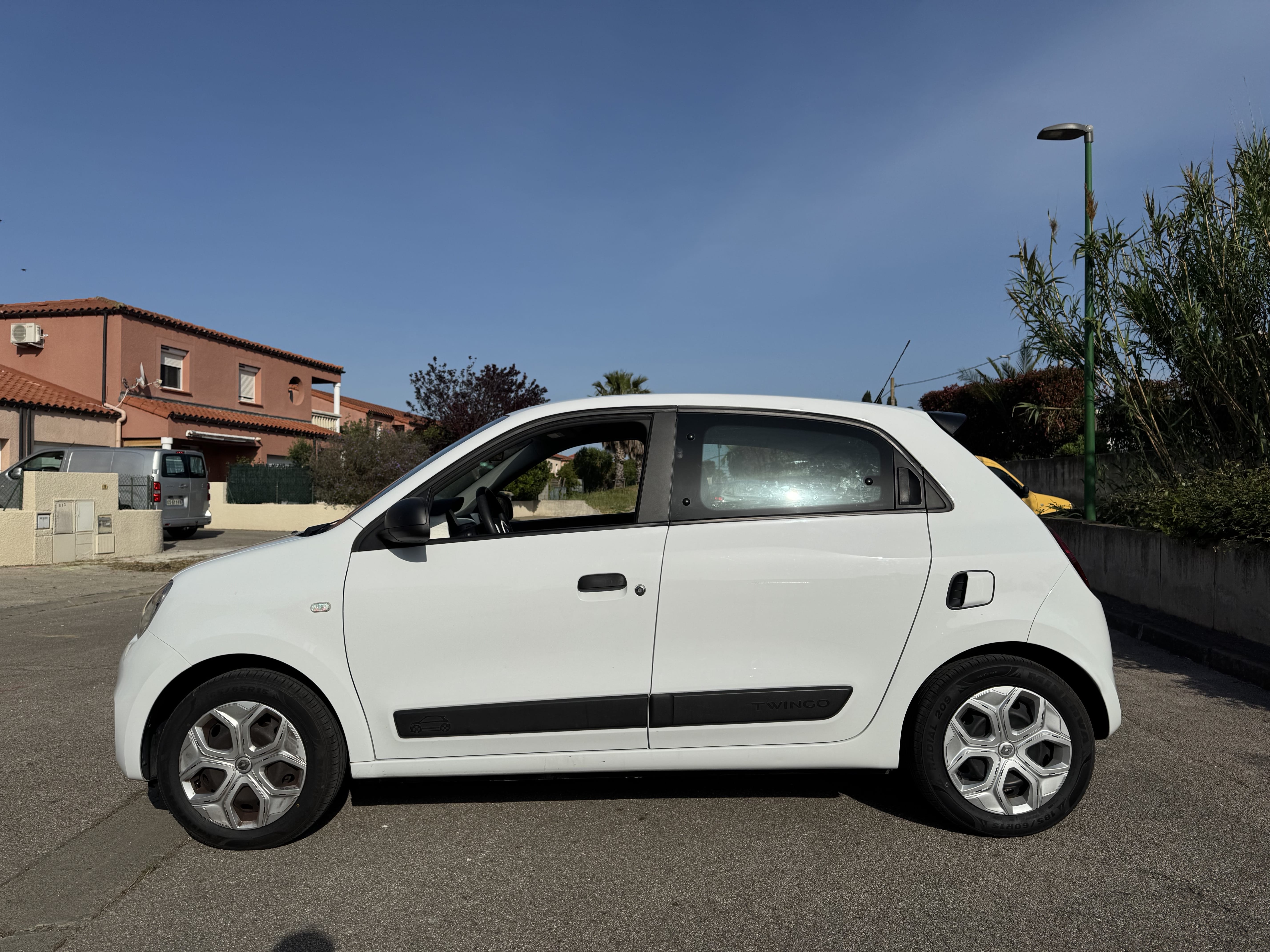 Renault Twingo III avec Climatisation