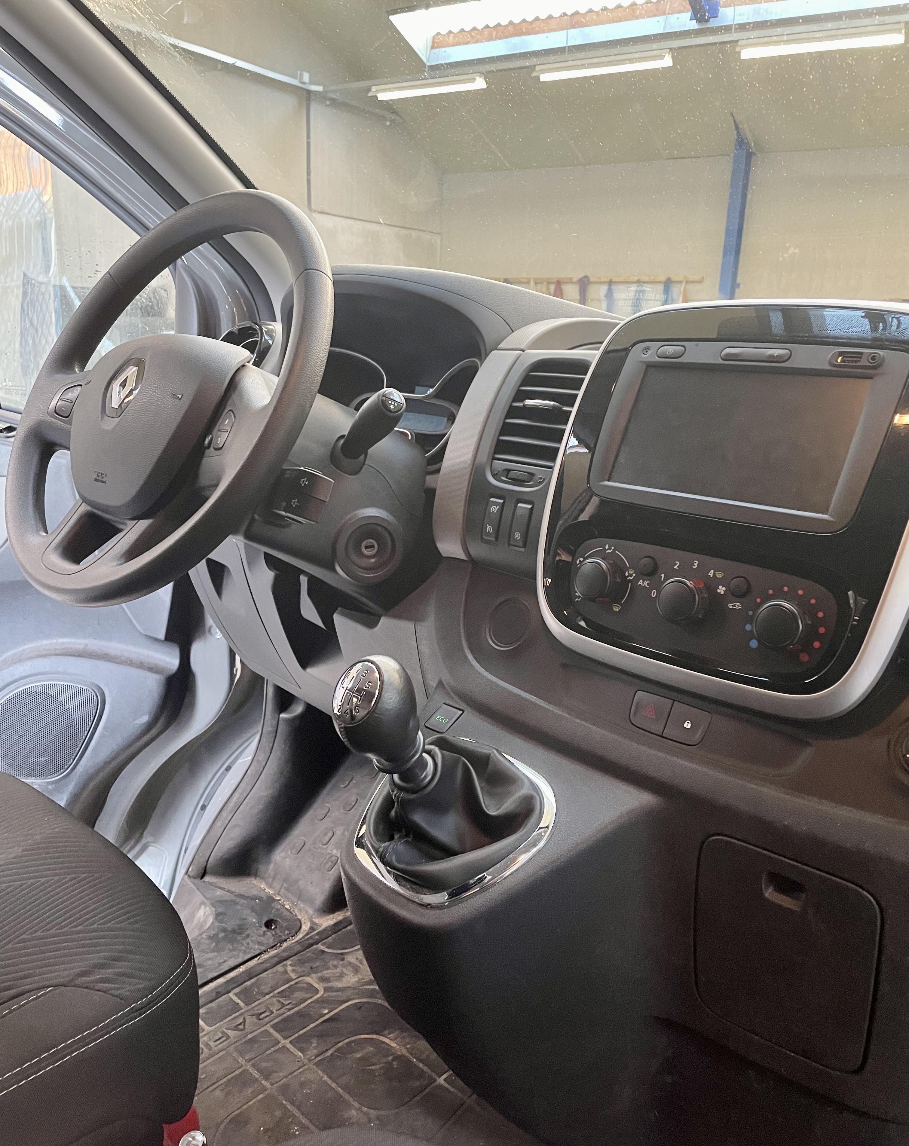 Renault Trafic met Cruise control