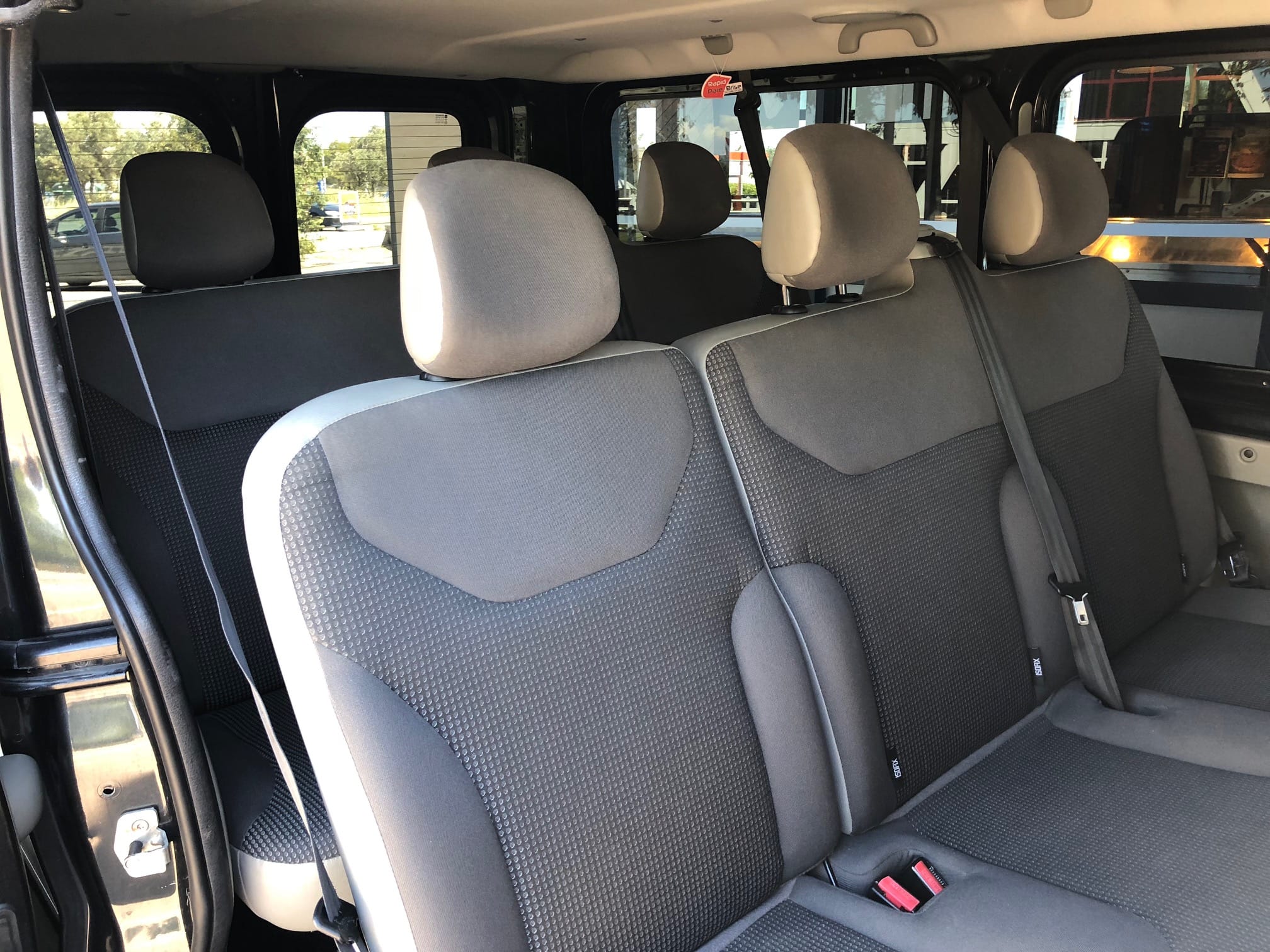 Opel Vivaro Combi 9 pl. long 80L *18094* CT464WC avec Autoradio