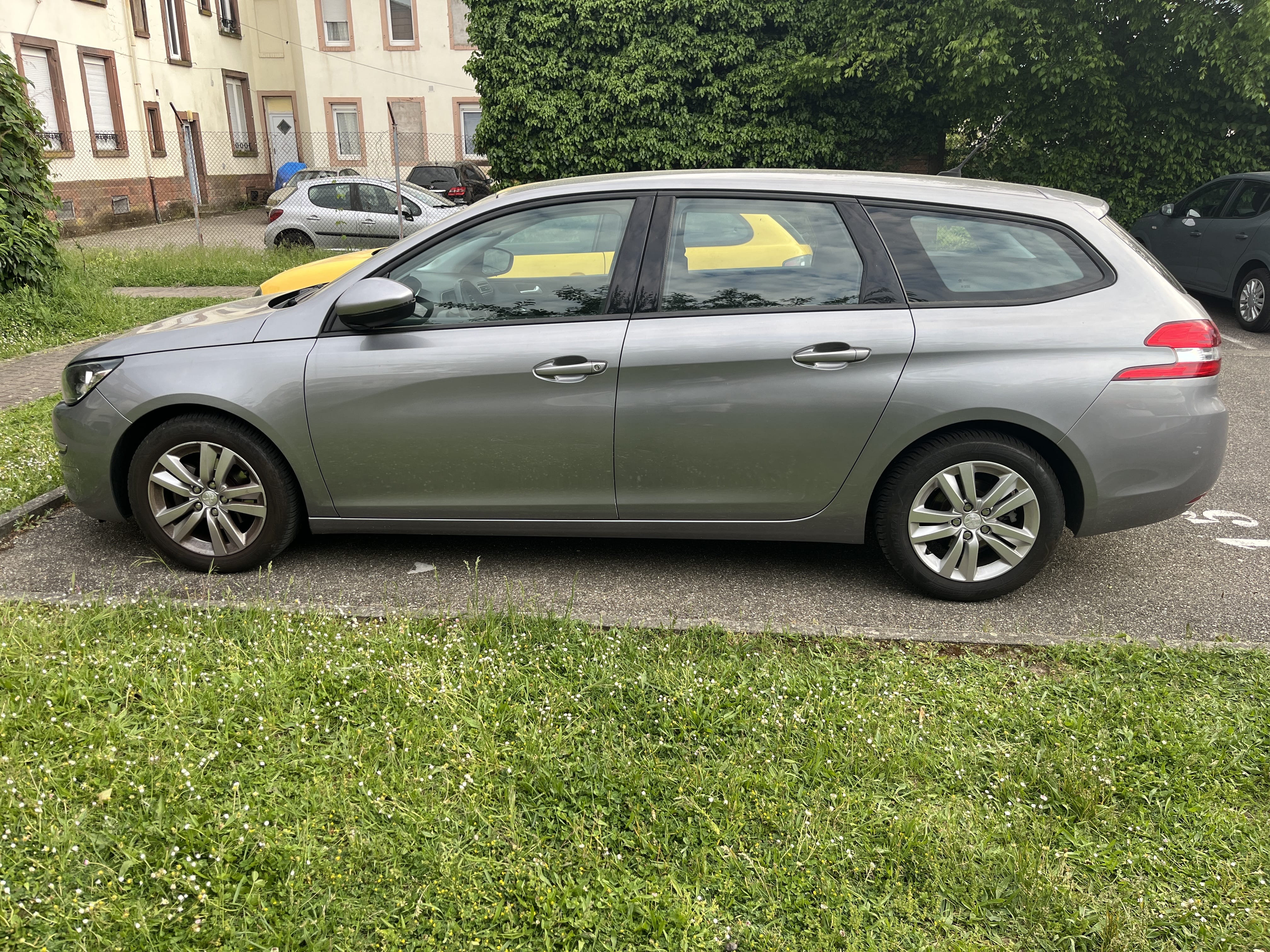 Peugeot 308 SW avec Climatisation