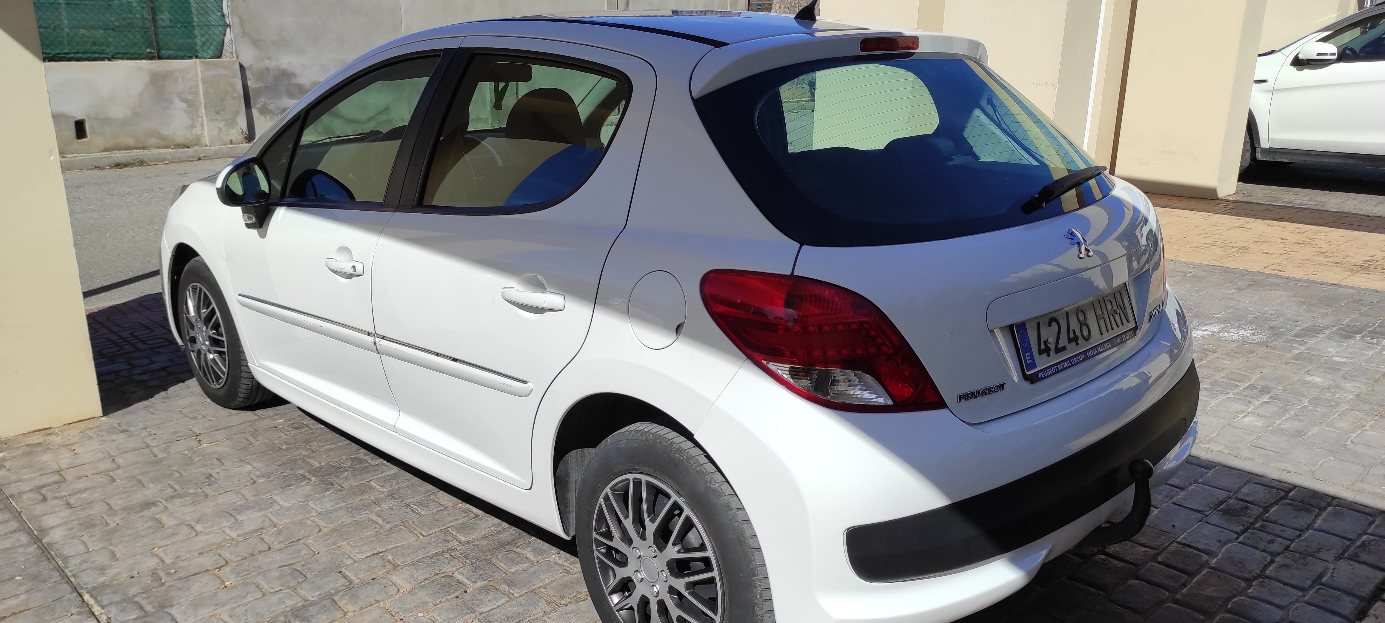 Peugeot 207+