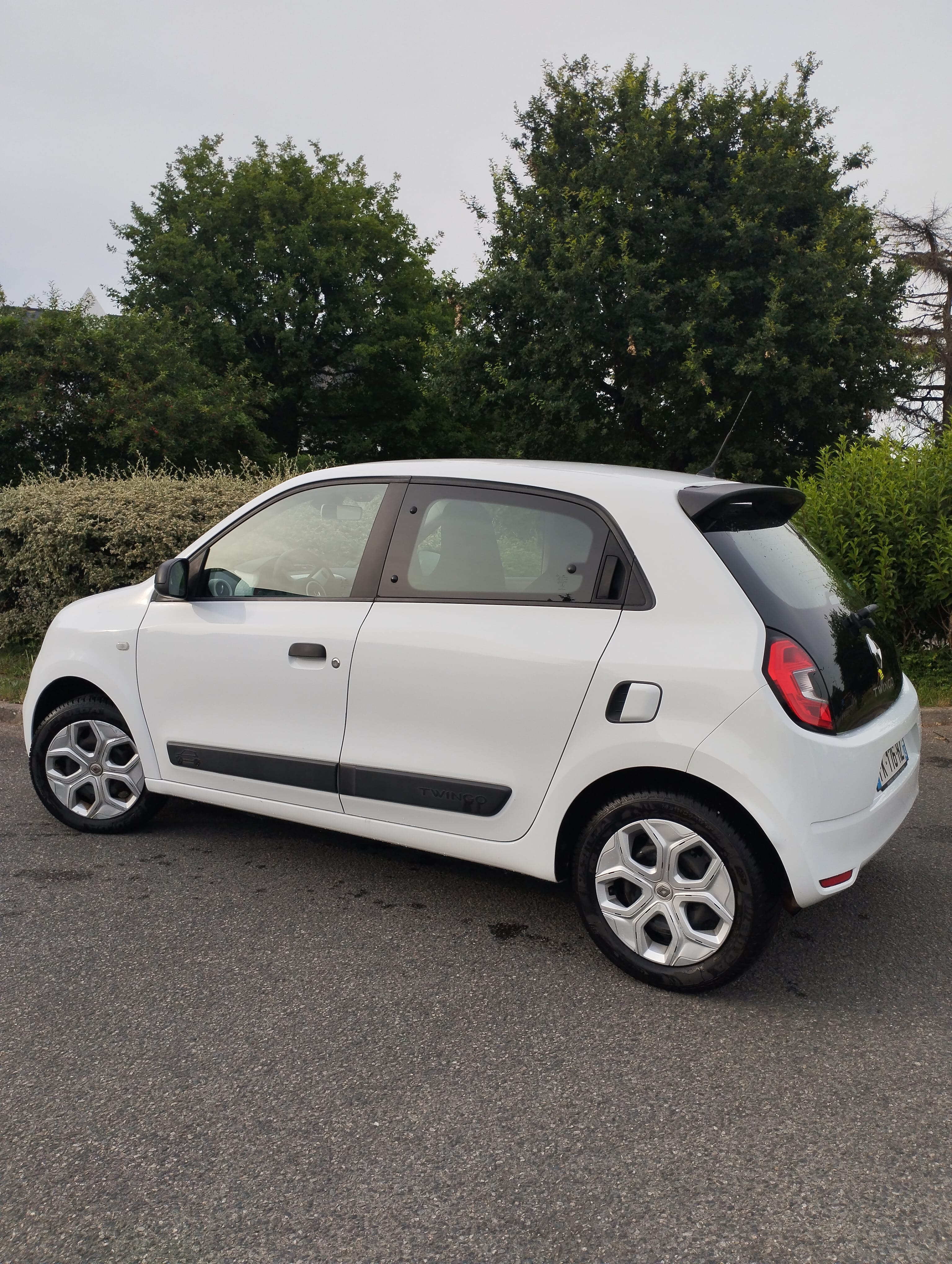 Renault Twingo III avec Siège bébé