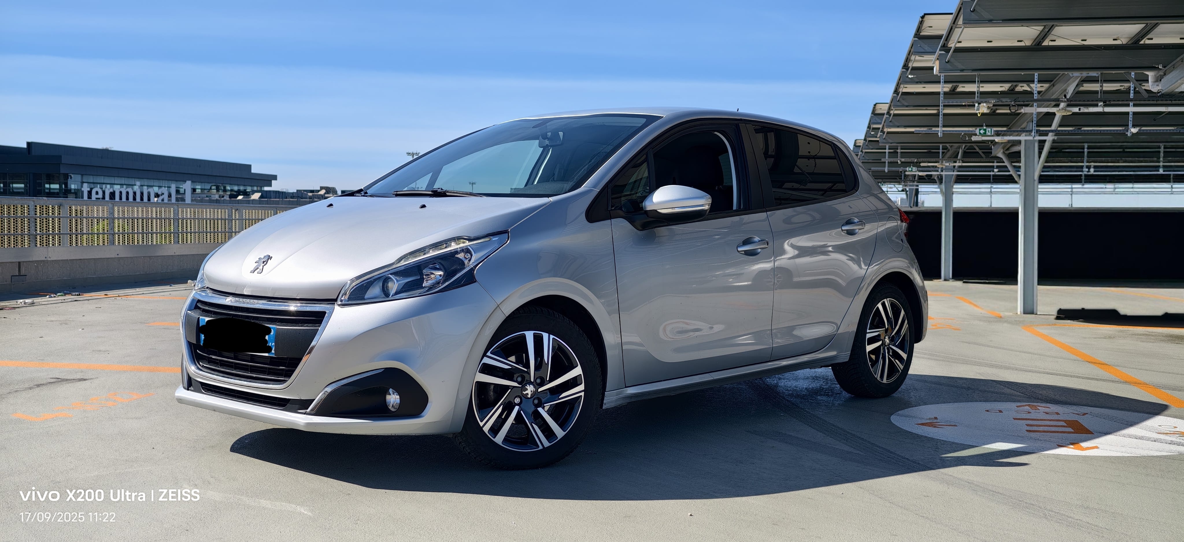 Peugeot 208 Aéroport de Marseille B, 2018, Diesel