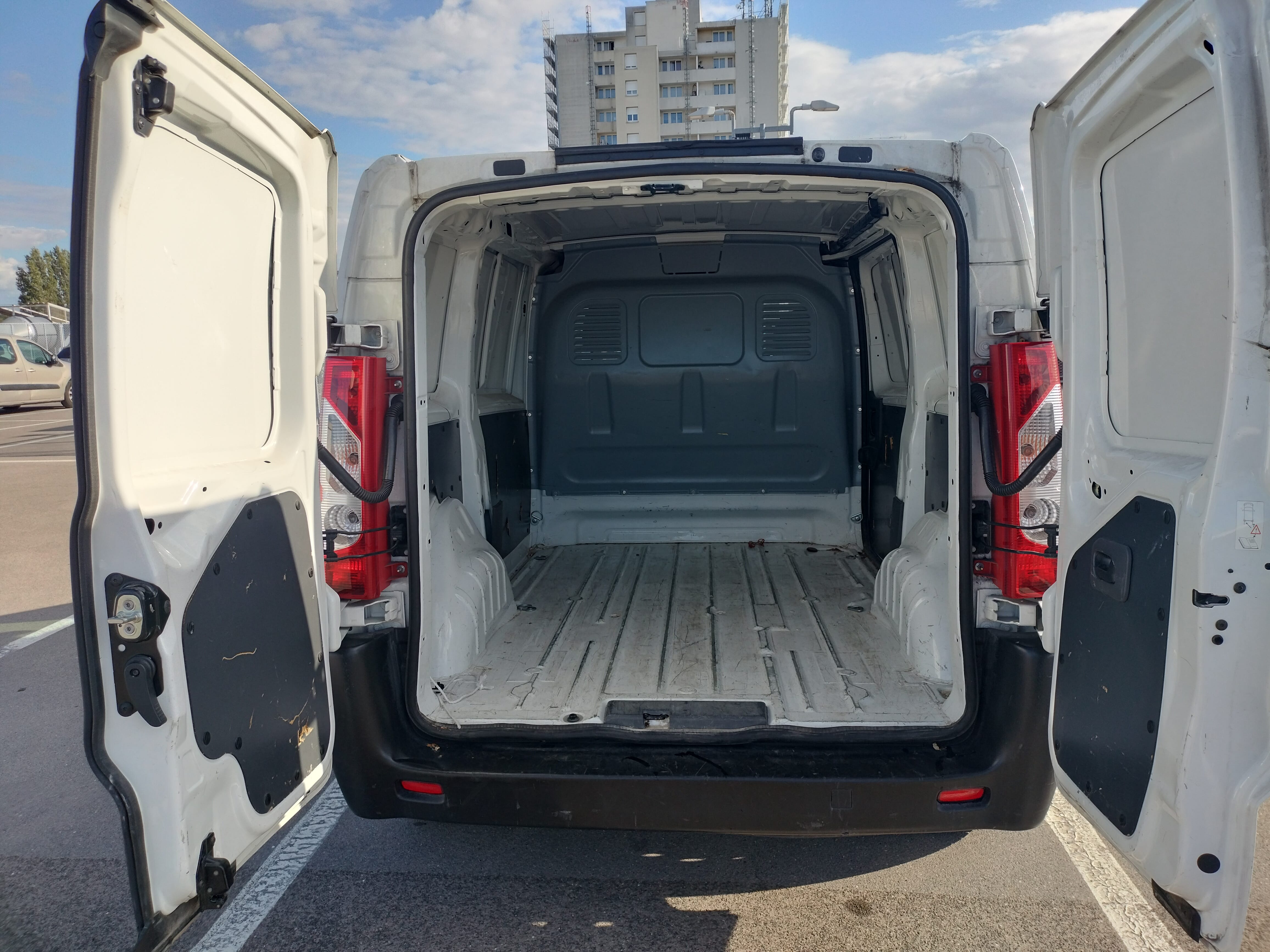 Citroen Jumpy FGN TOLE 27 L1H1 HDI 90 FAP CLUB