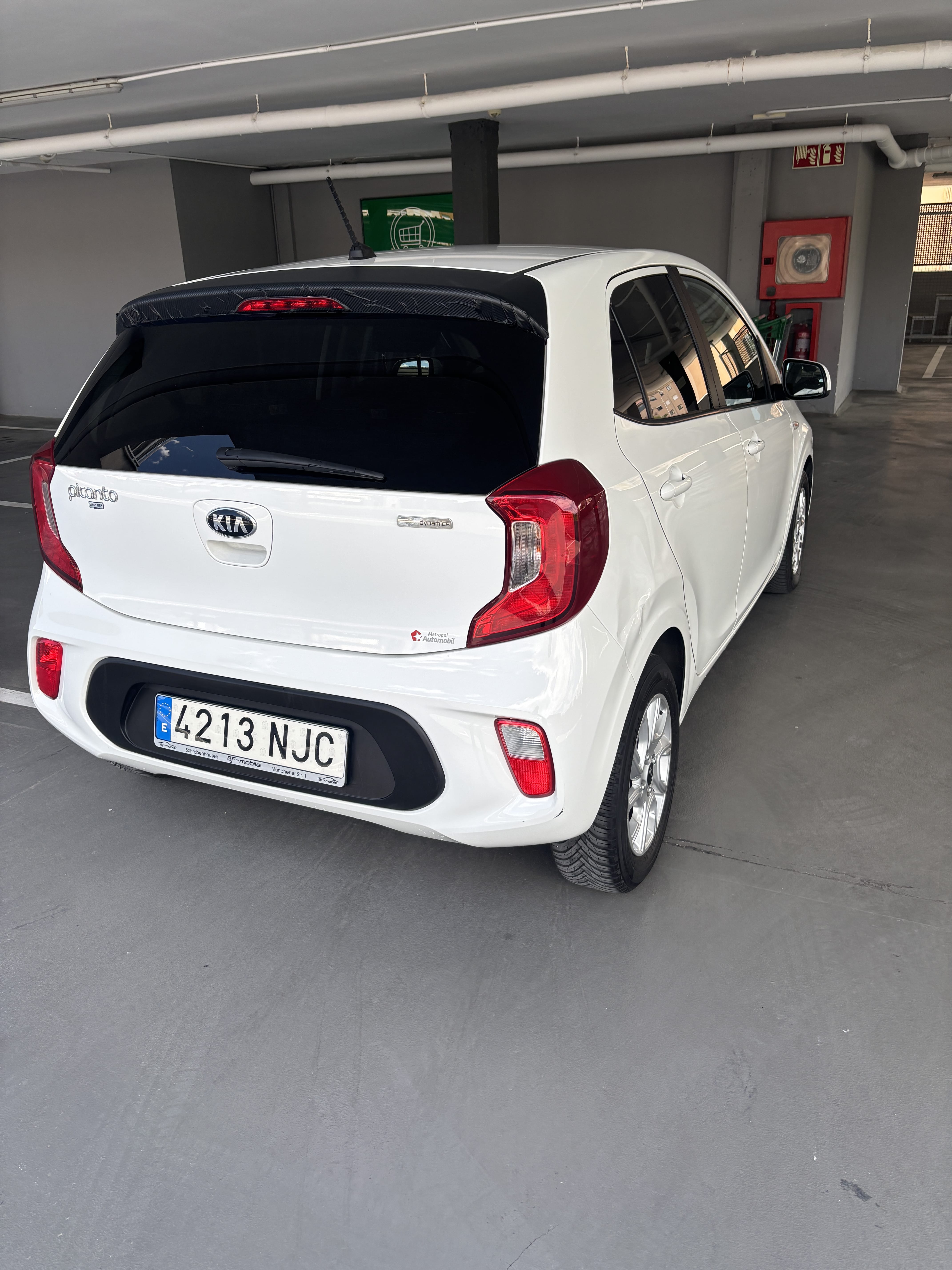 Kia Picanto 1.0 with GPS