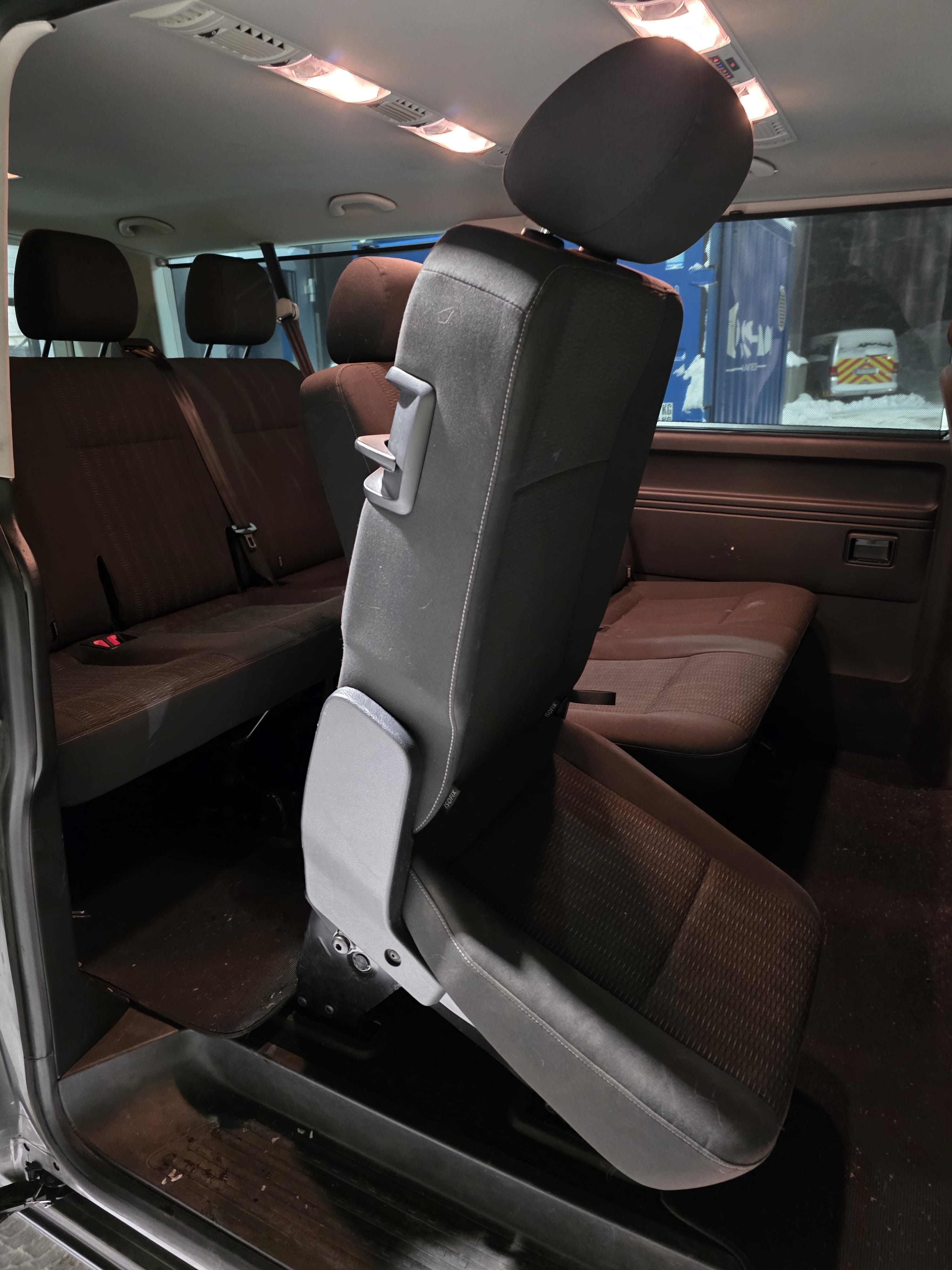 Volkswagen Transporter Combi med Bluetooth audio