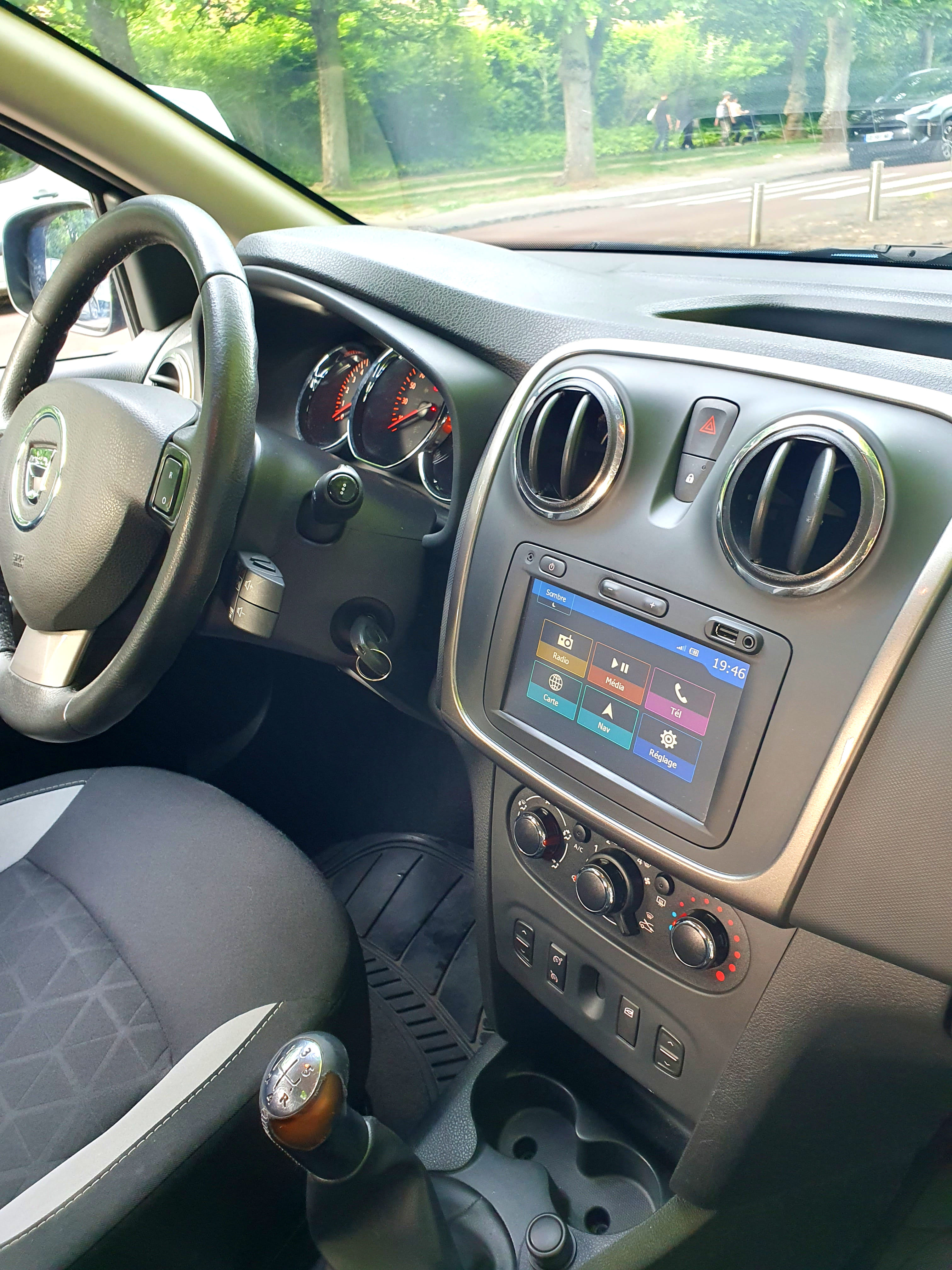 Dacia Sandero Stepway avec Audio Bluetooth