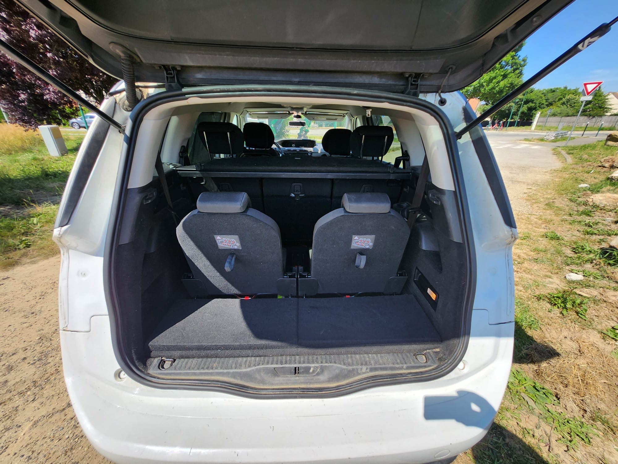 Citroen C4 Grand Picasso avec Entrée audio / iPod