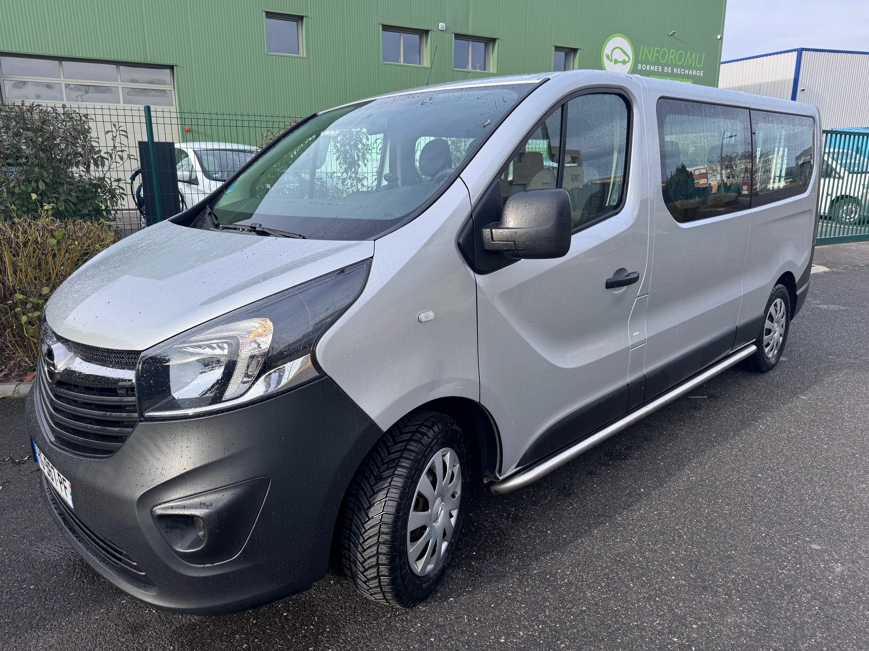 Opel Vivaro Combi, 2019, Diesel, 9 places et plus